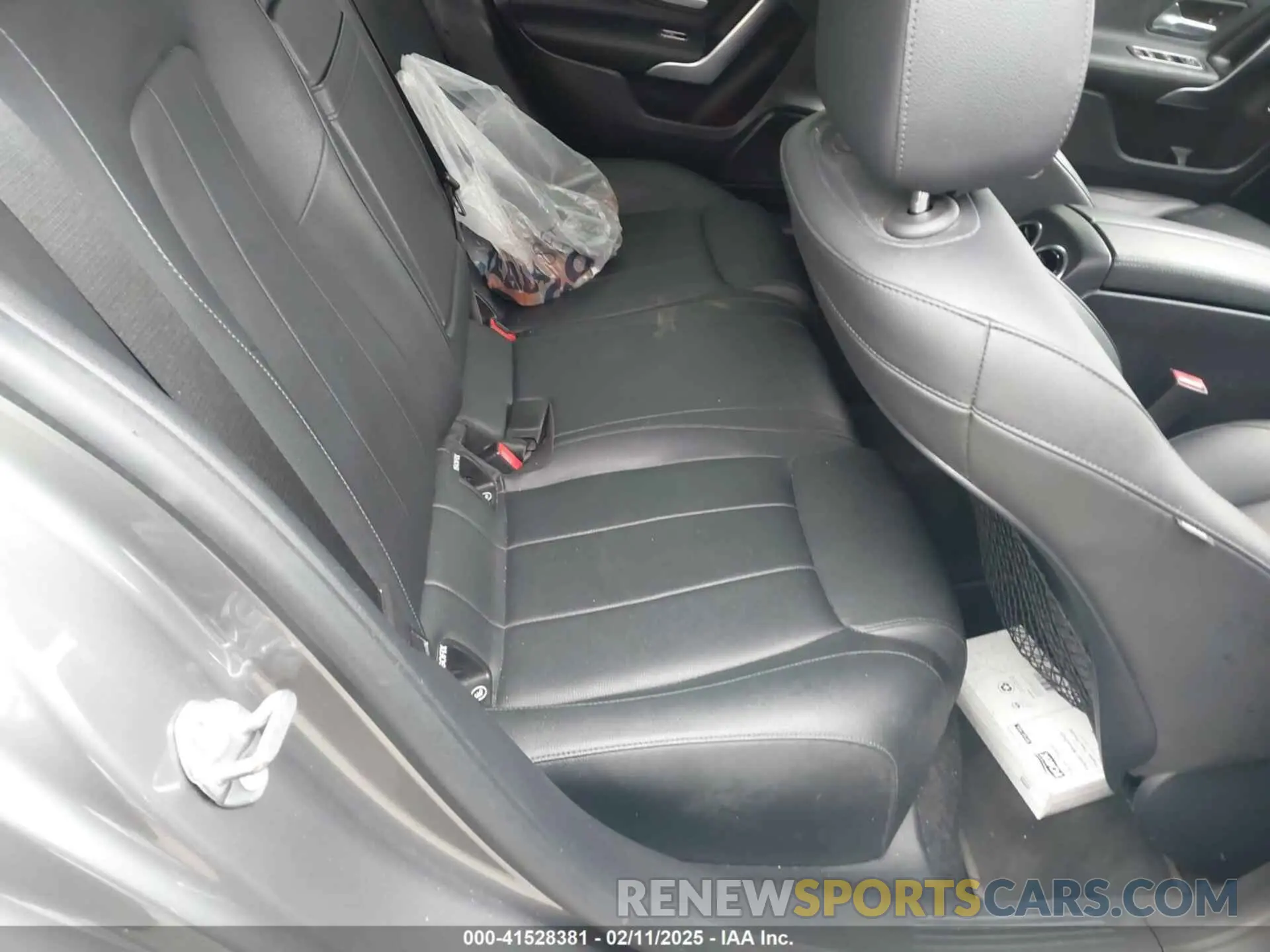 8 fotografías del automóvil dañado W1K3G4FB2MJ292636 MERCEDES-BENZ A 220 2021