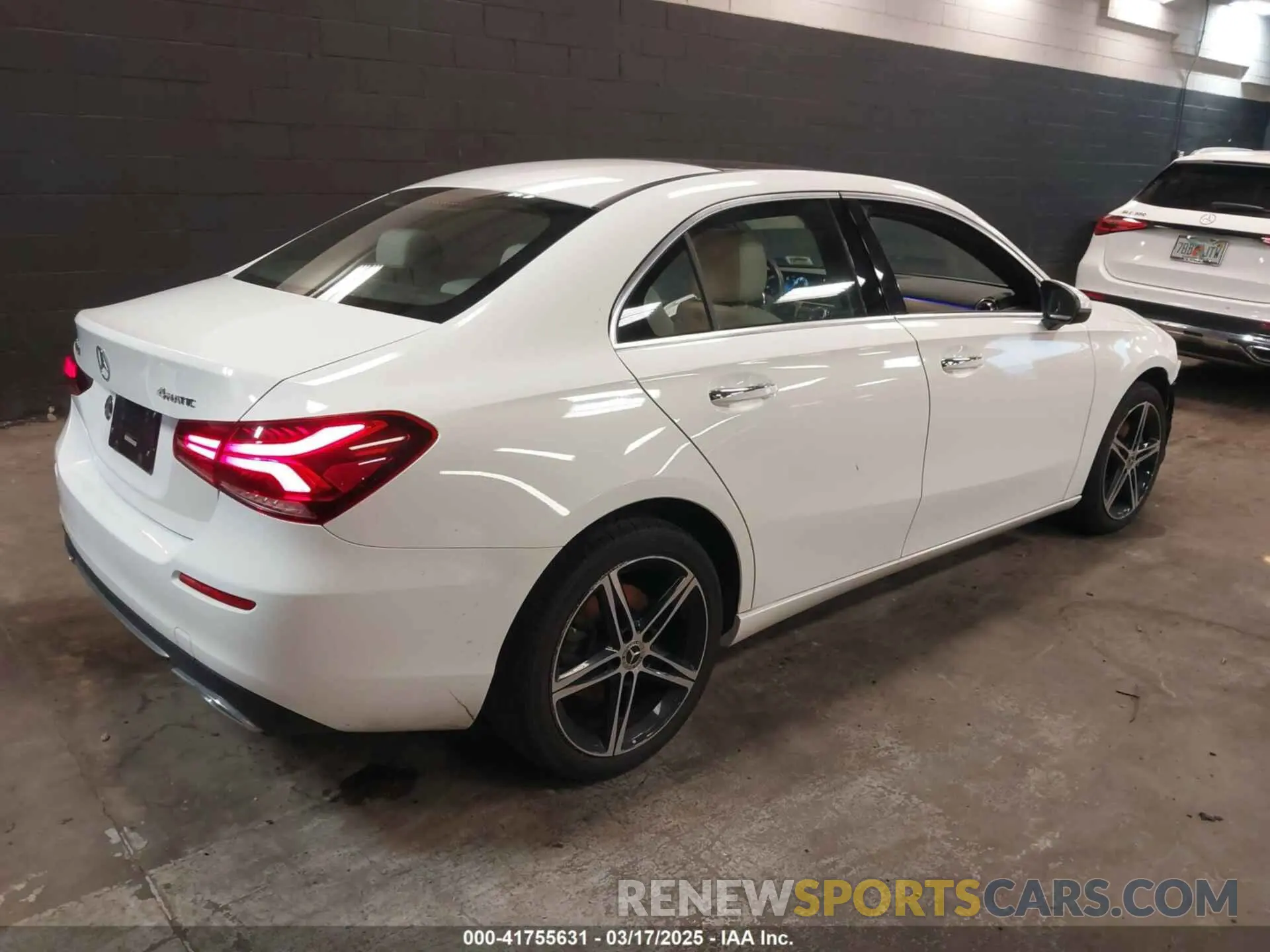4 fotografías del automóvil dañado W1K3G4FB4MJ305001 MERCEDES-BENZ A 220 2021