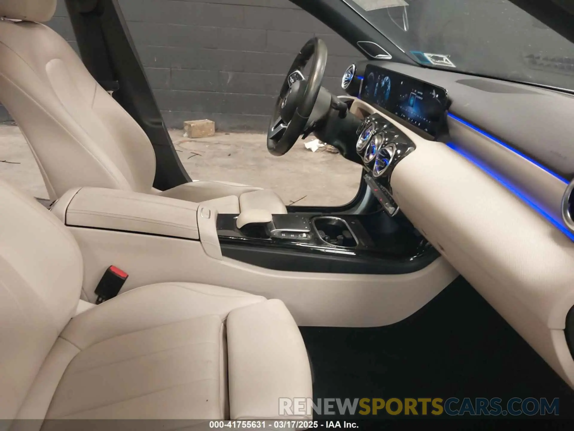 5 fotografías del automóvil dañado W1K3G4FB4MJ305001 MERCEDES-BENZ A 220 2021
