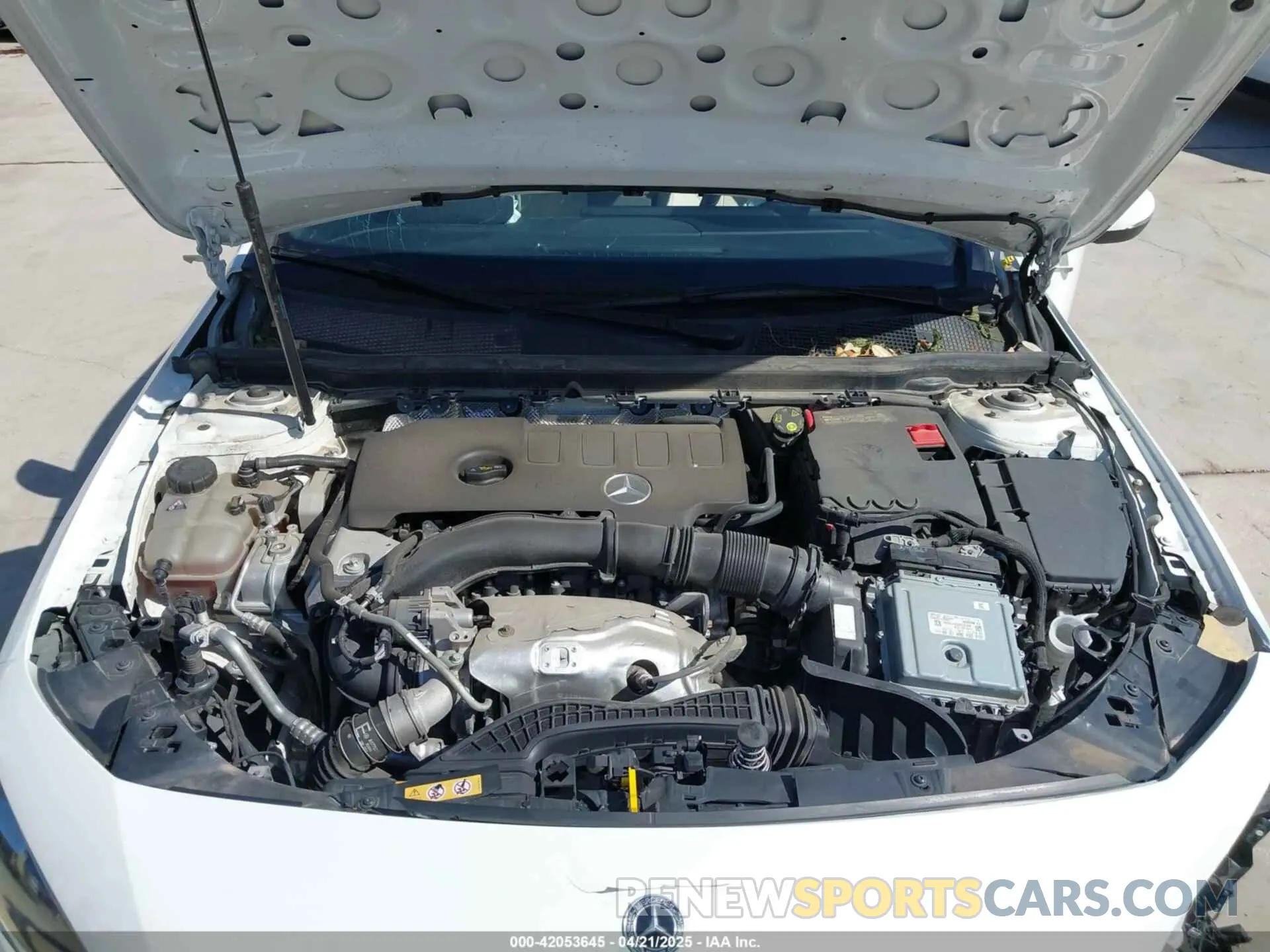 10 fotografías del automóvil dañado W1K3G4EB7NJ336777 MERCEDES-BENZ A 220 2022