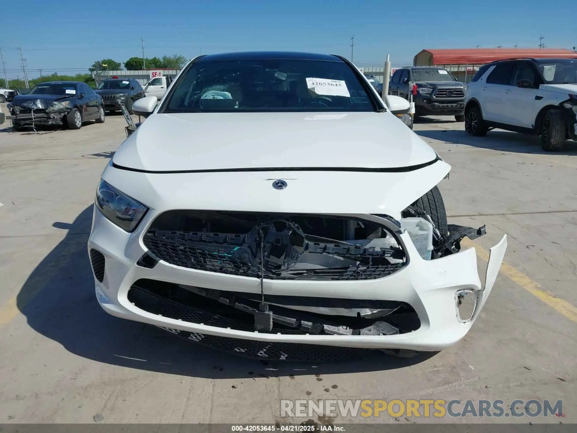 12 fotografías del automóvil dañado W1K3G4EB7NJ336777 MERCEDES-BENZ A 220 2022