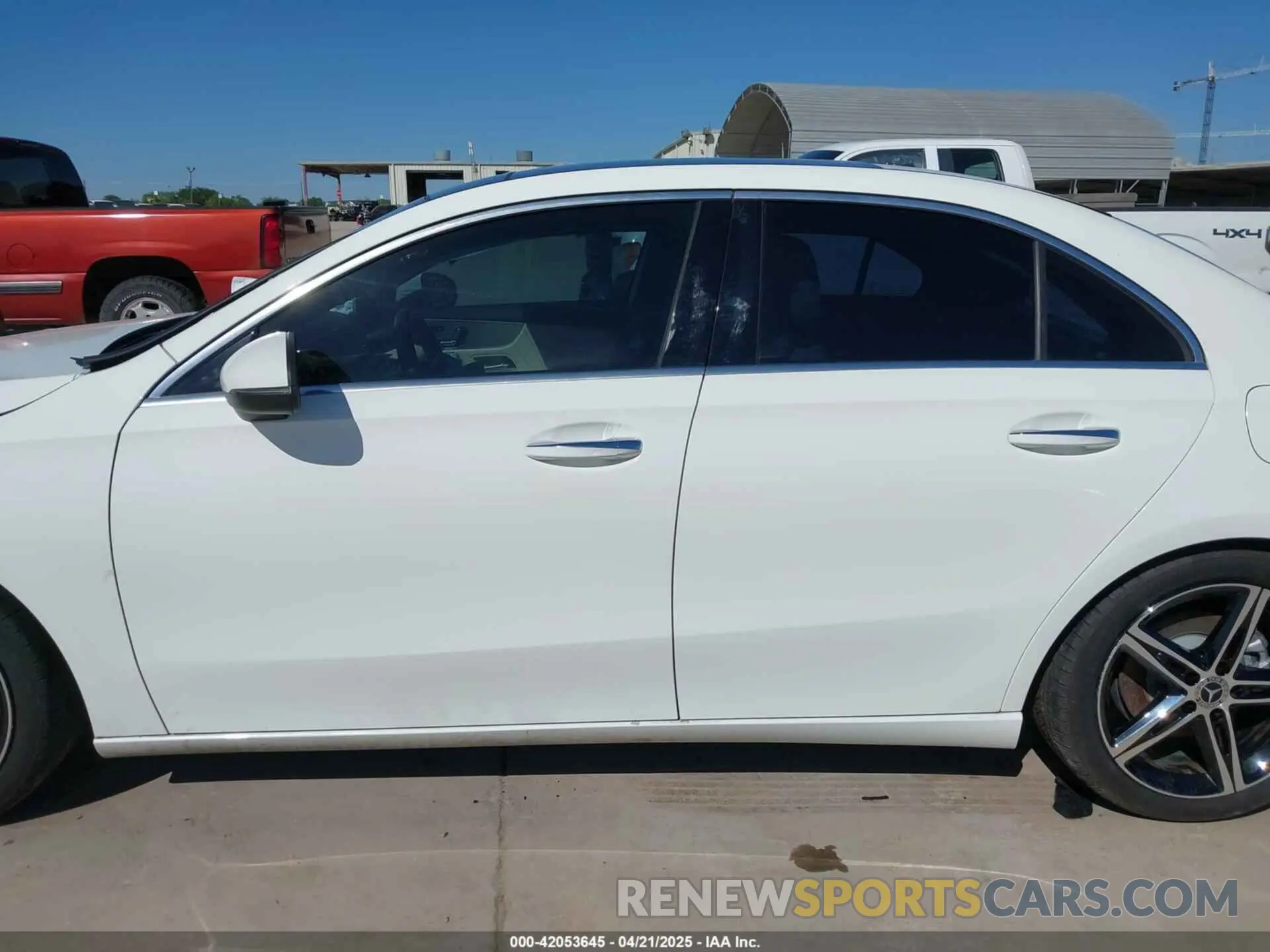 14 fotografías del automóvil dañado W1K3G4EB7NJ336777 MERCEDES-BENZ A 220 2022