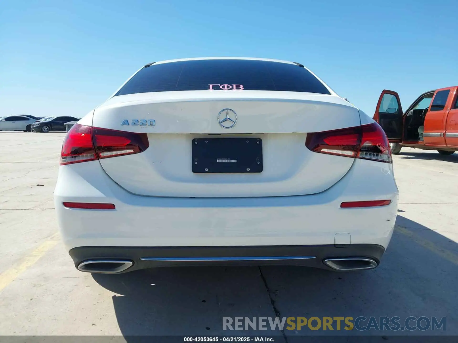 16 fotografías del automóvil dañado W1K3G4EB7NJ336777 MERCEDES-BENZ A 220 2022