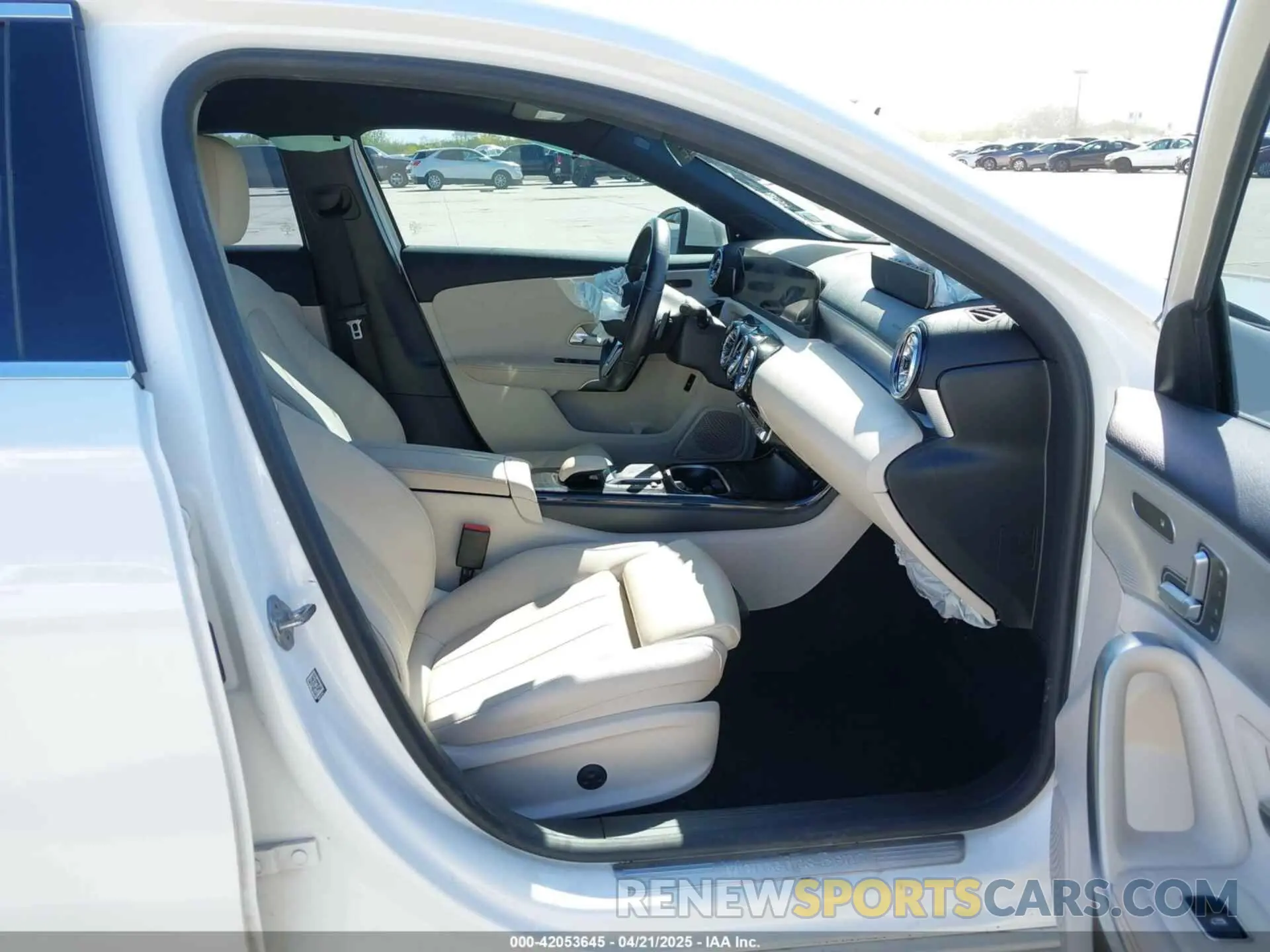 5 fotografías del automóvil dañado W1K3G4EB7NJ336777 MERCEDES-BENZ A 220 2022