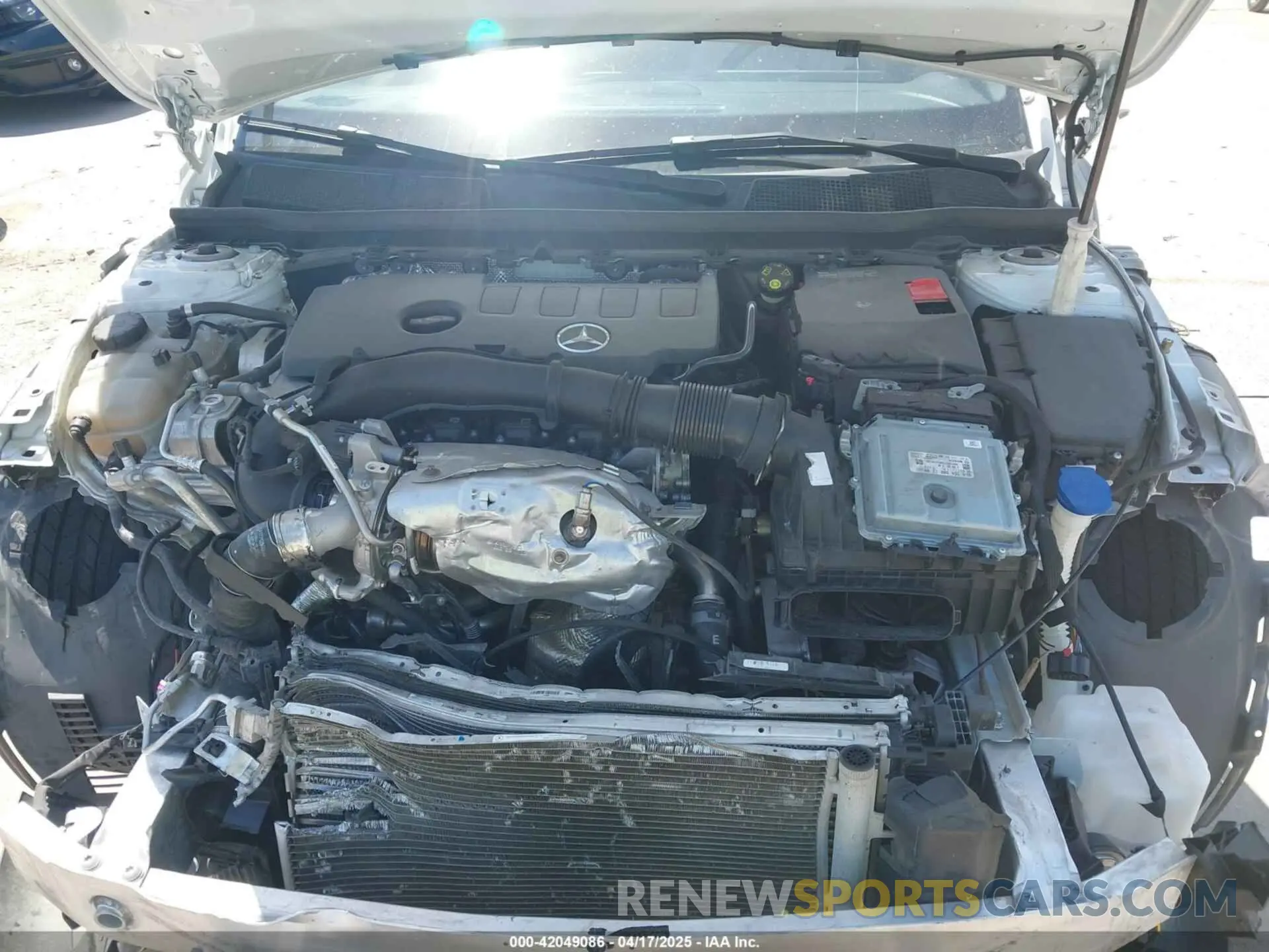 10 fotografías del automóvil dañado W1K3G4FB2NJ357146 MERCEDES-BENZ A 220 2022
