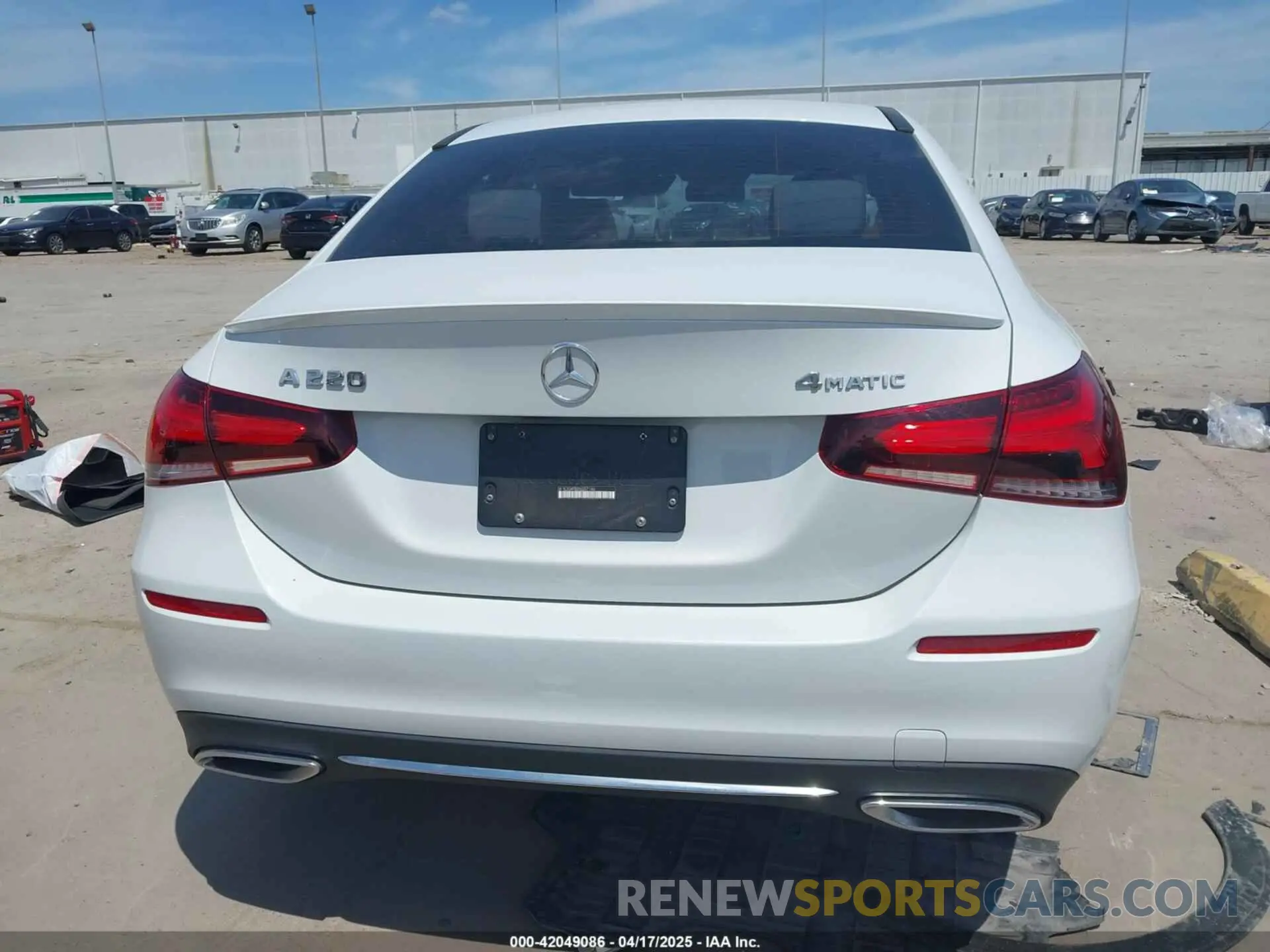 16 fotografías del automóvil dañado W1K3G4FB2NJ357146 MERCEDES-BENZ A 220 2022