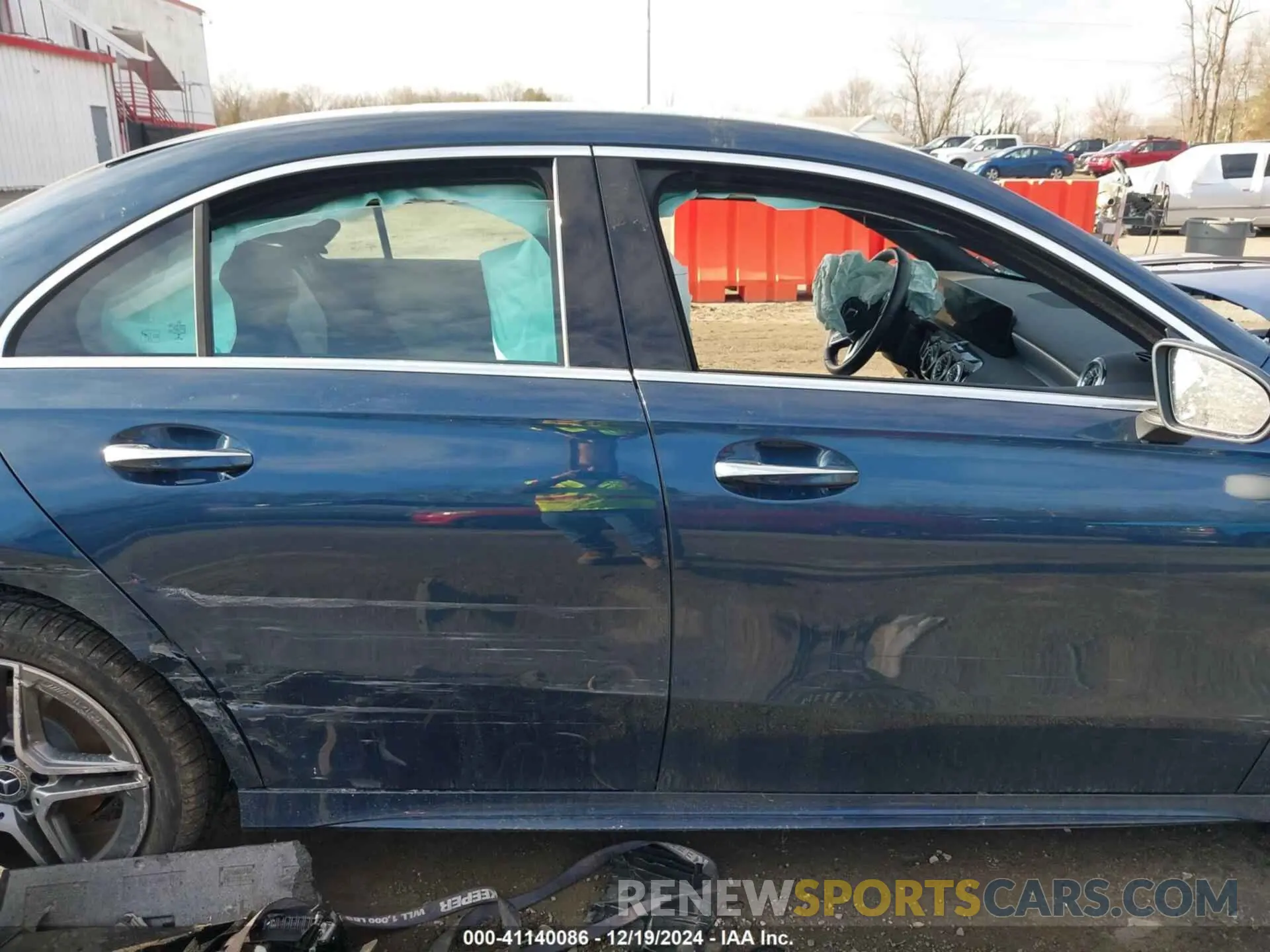 13 fotografías del automóvil dañado W1K3G4FB3NJ365112 MERCEDES-BENZ A 220 2022