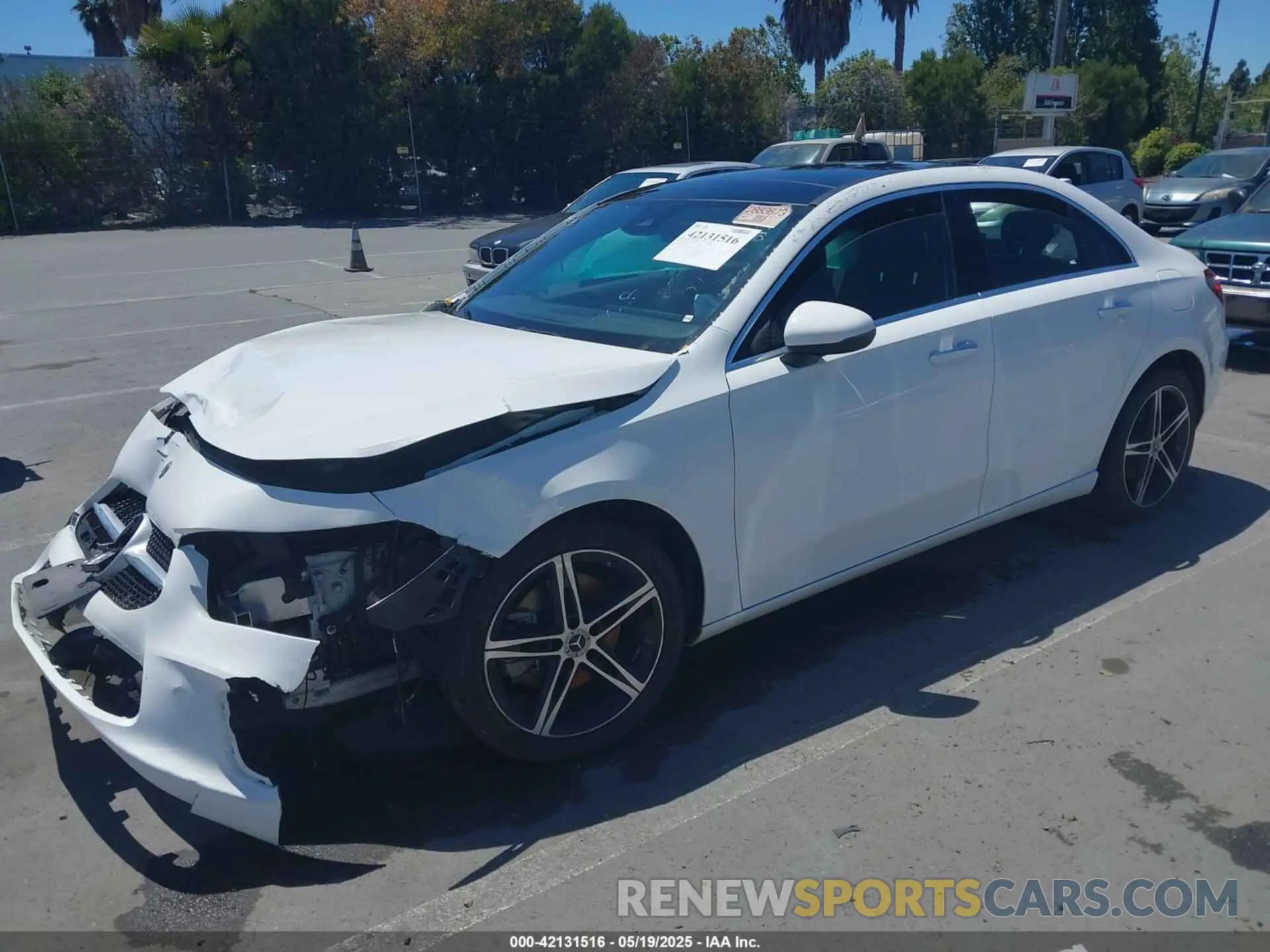 2 fotografías del automóvil dañado W1K3G4FB5NJ366066 MERCEDES-BENZ A 220 2022