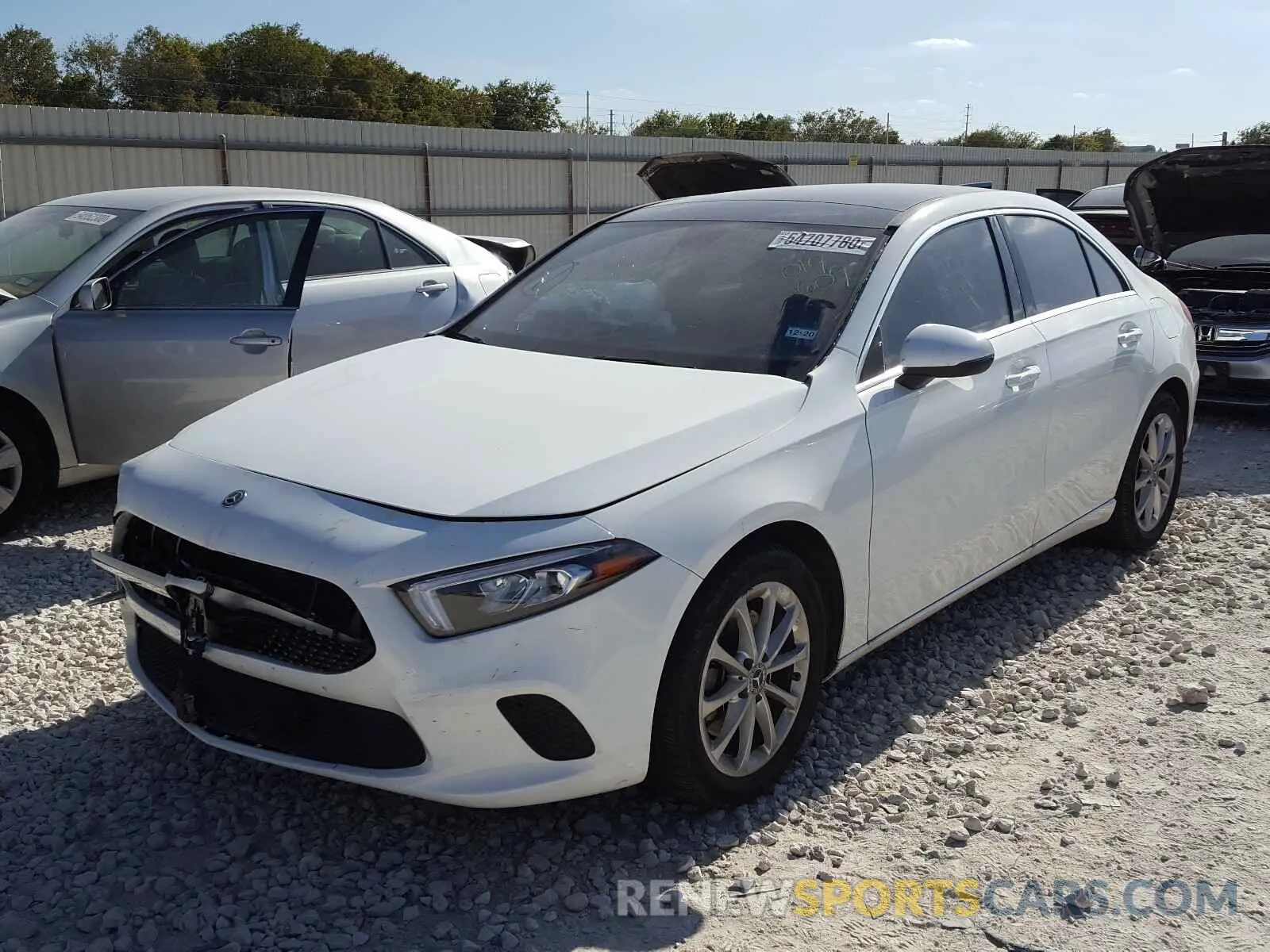 2 fotografías del automóvil dañado WDD3G4EB3KW019609 MERCEDES-BENZ A 220 4MAT 2019