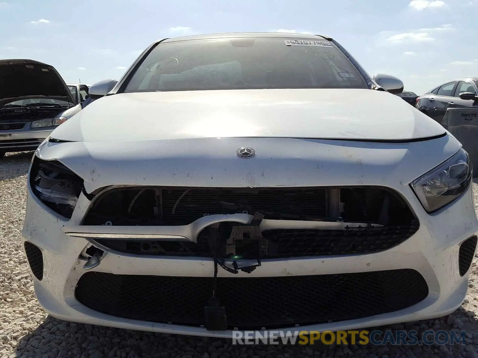 9 fotografías del automóvil dañado WDD3G4EB3KW019609 MERCEDES-BENZ A 220 4MAT 2019