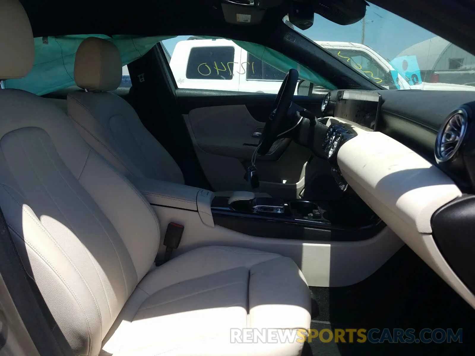 5 fotografías del automóvil dañado WDD3G4EB6KW002044 MERCEDES-BENZ A 220 4MAT 2019