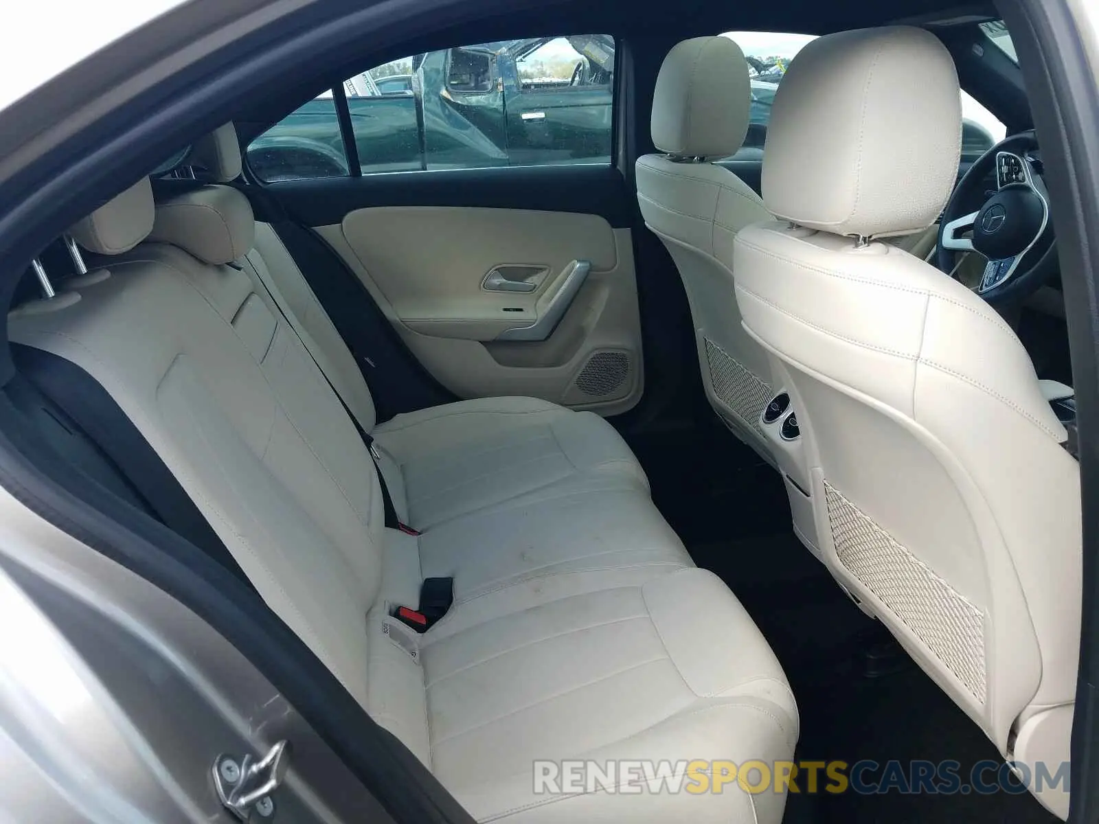 6 fotografías del automóvil dañado WDD3G4EBXKW001835 MERCEDES-BENZ A 220 4MAT 2019