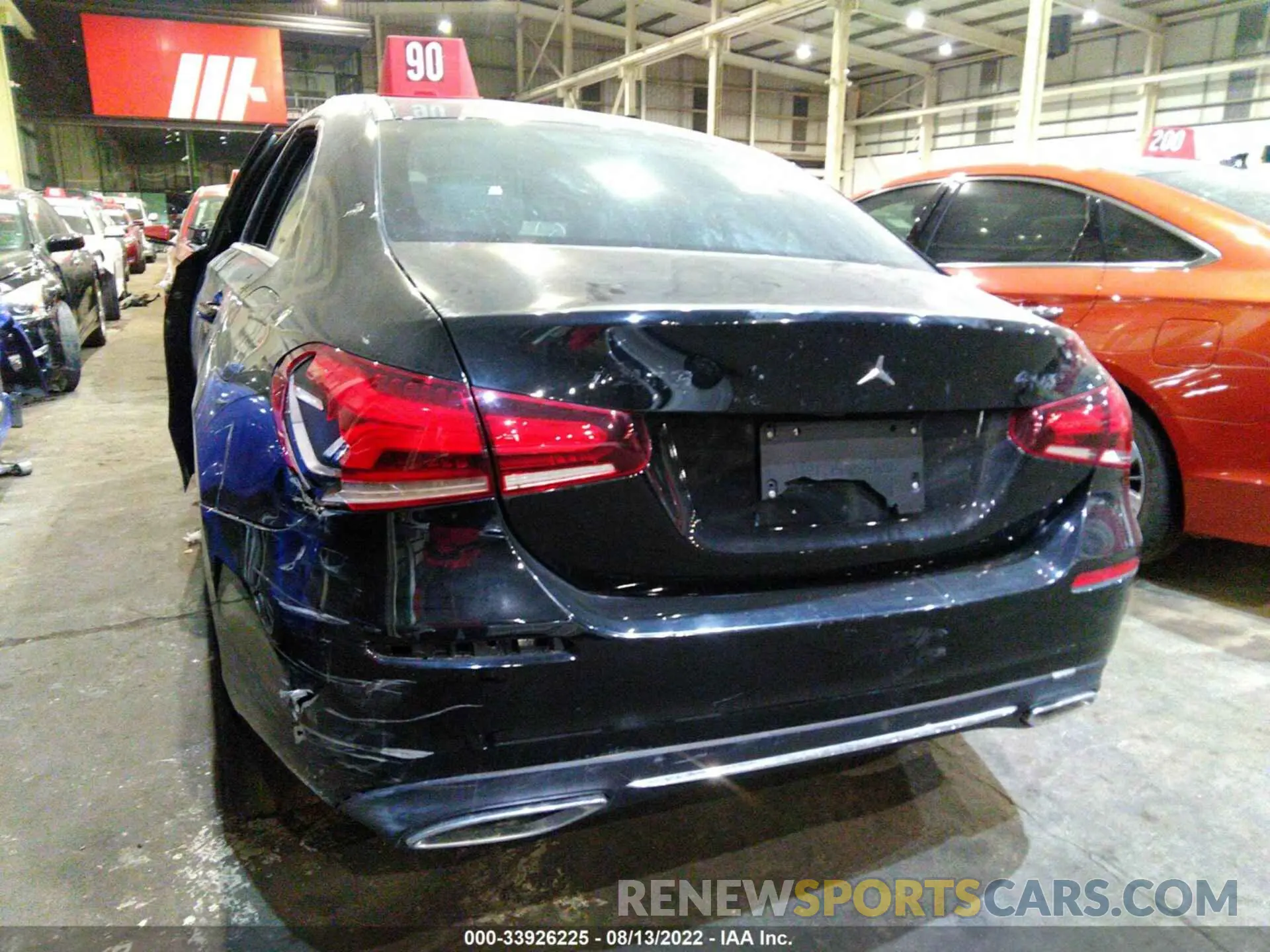3 fotografías del automóvil dañado 00D3G4FB1KW018909 MERCEDES-BENZ A-CLASS 2019
