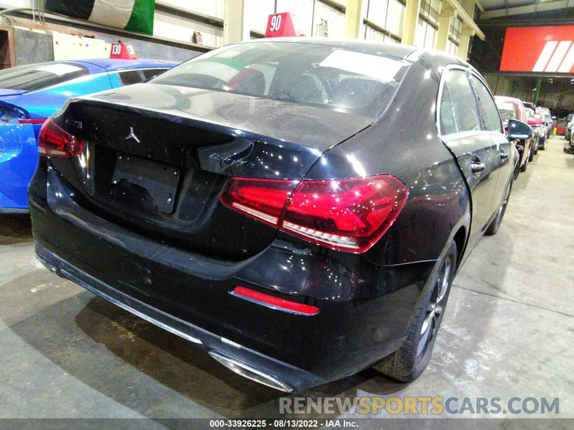 4 fotografías del automóvil dañado 00D3G4FB1KW018909 MERCEDES-BENZ A-CLASS 2019
