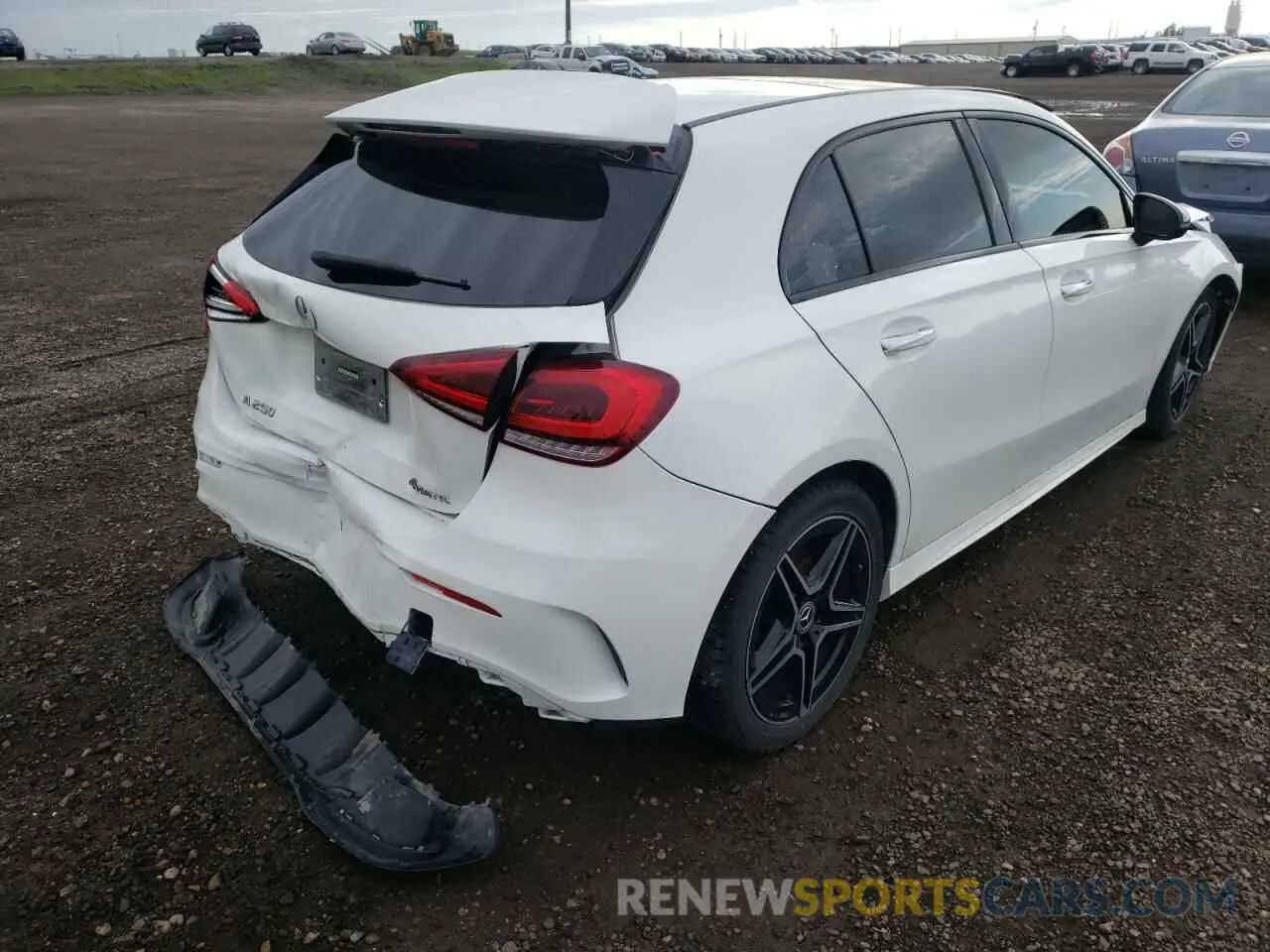 4 fotografías del automóvil dañado WDD3F4HB7KJ099122 MERCEDES-BENZ A-CLASS 2019