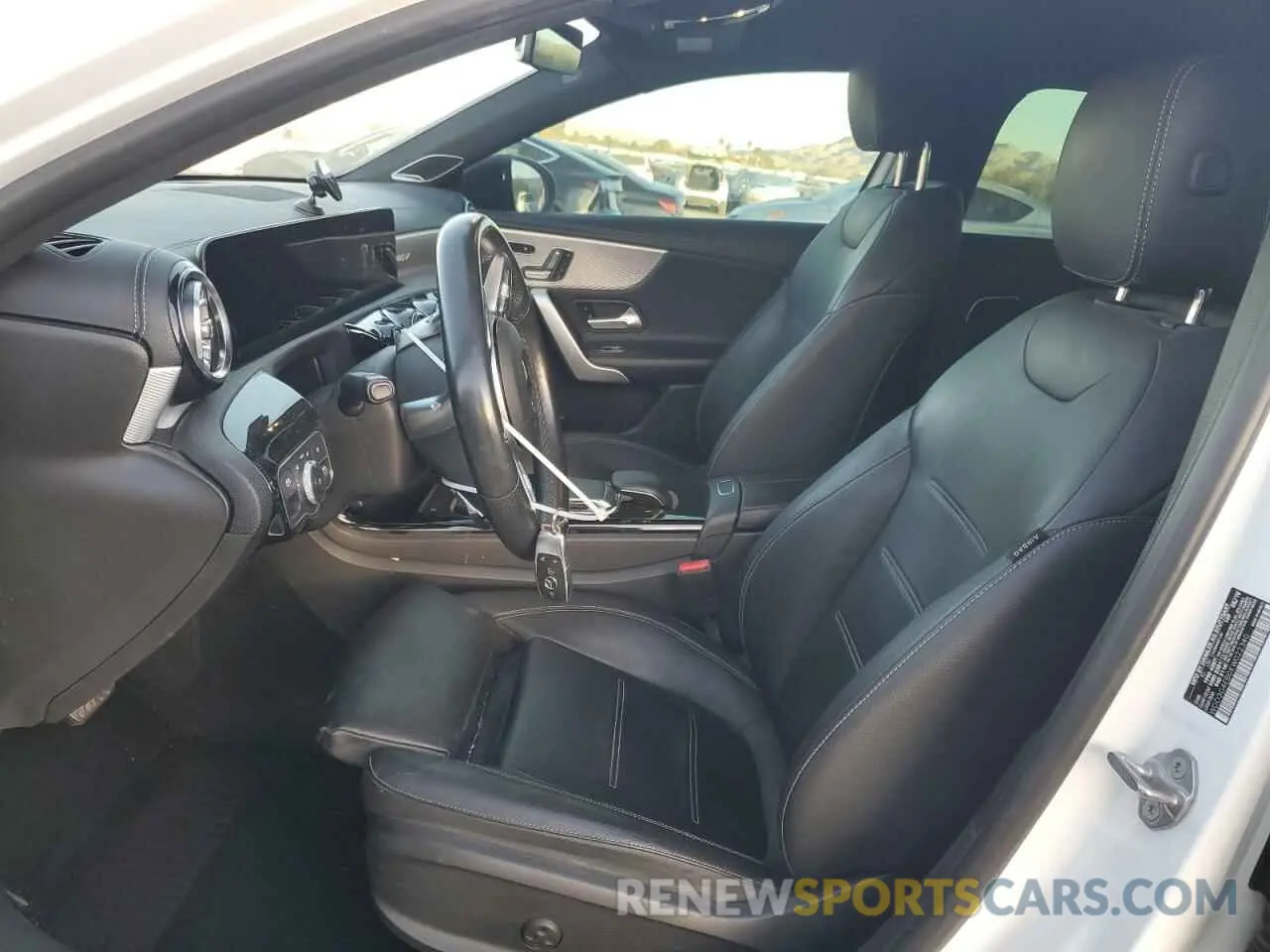 7 fotografías del automóvil dañado WDD3G4EB0KW022340 MERCEDES-BENZ A-CLASS 2019