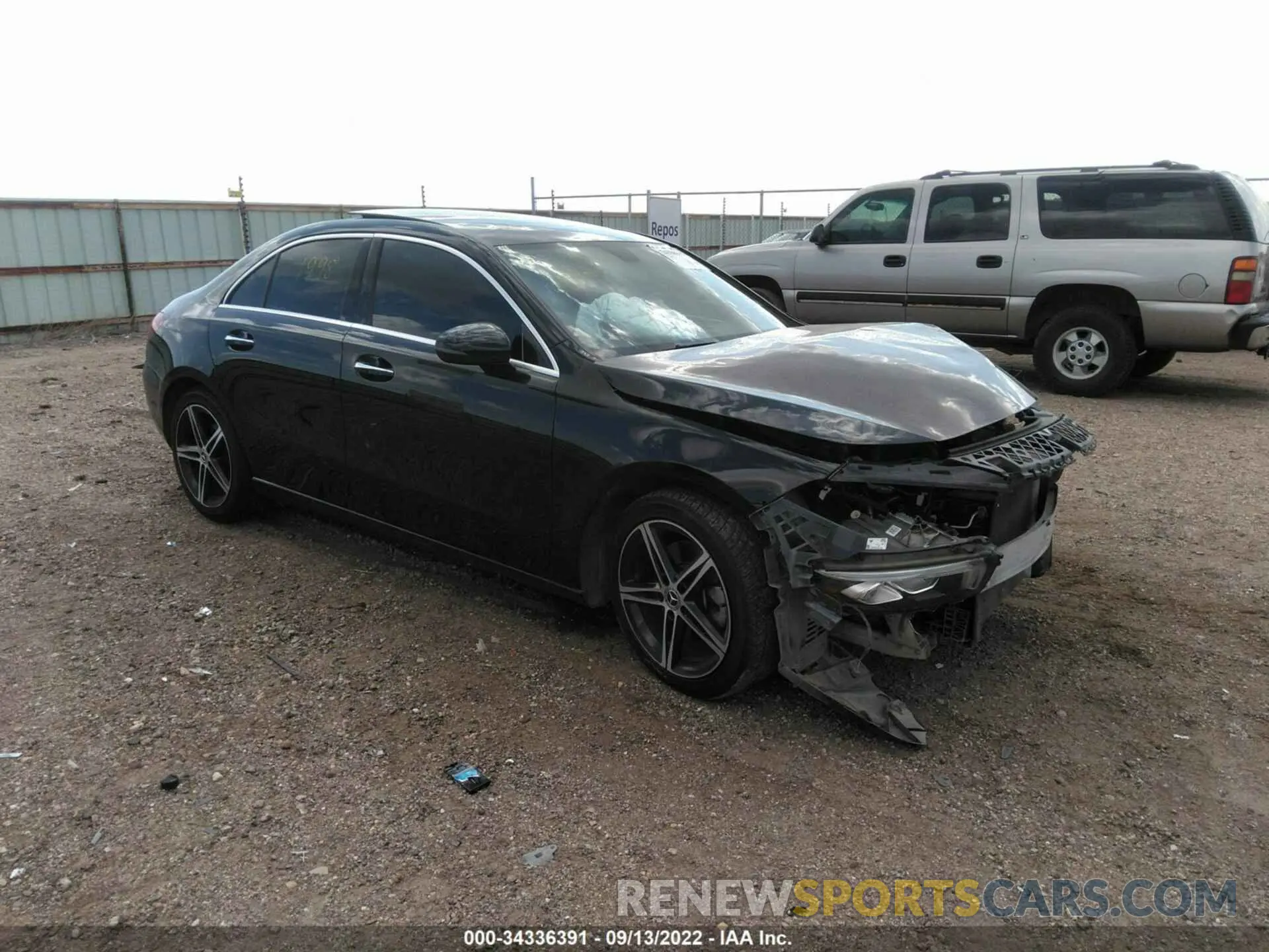 1 fotografías del automóvil dañado WDD3G4EB1KW031998 MERCEDES-BENZ A-CLASS 2019