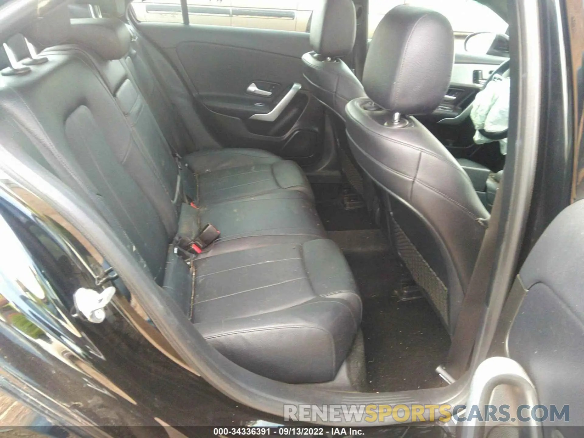 8 fotografías del automóvil dañado WDD3G4EB1KW031998 MERCEDES-BENZ A-CLASS 2019