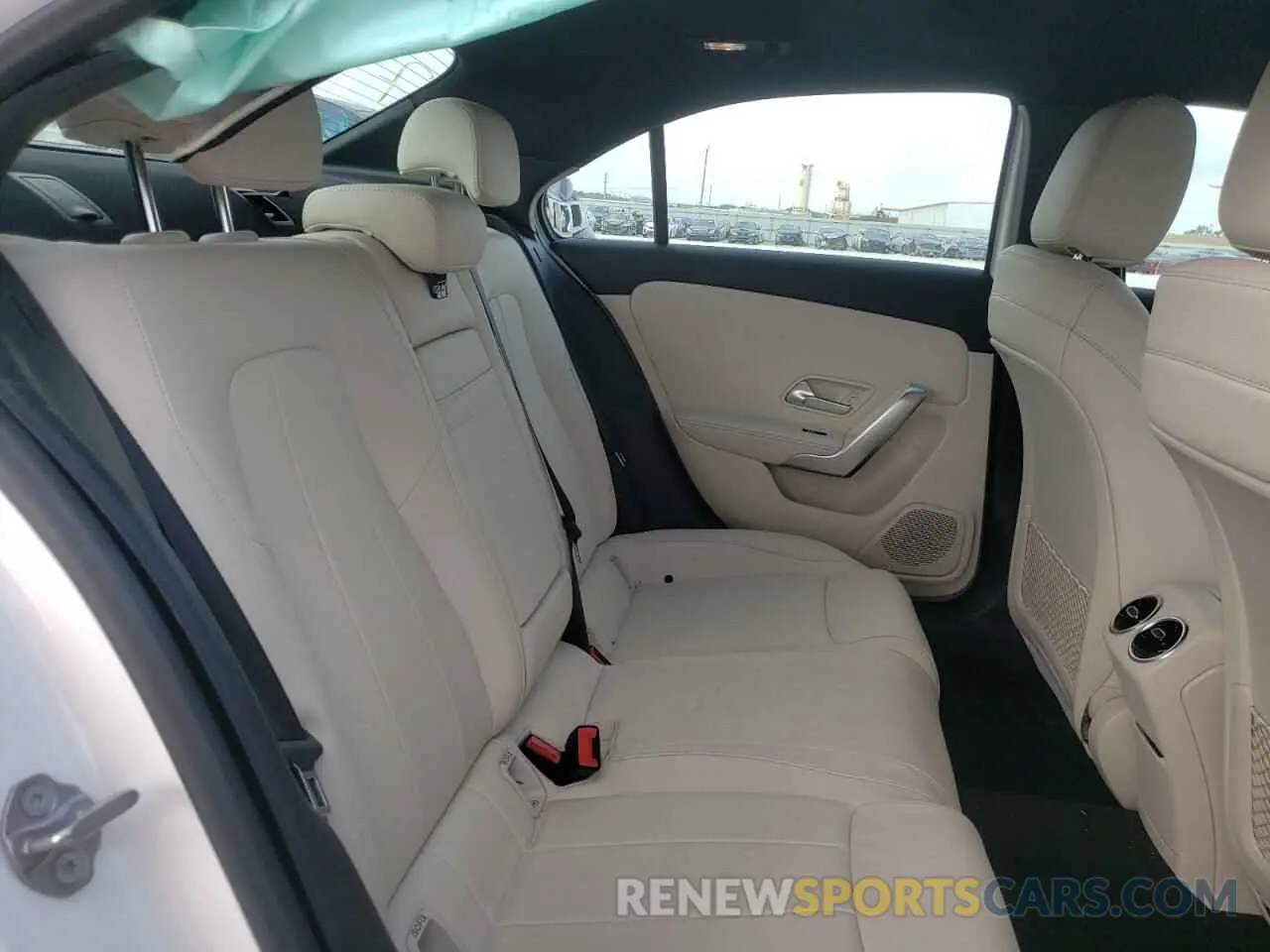 6 fotografías del automóvil dañado WDD3G4EB2KW021772 MERCEDES-BENZ A-CLASS 2019
