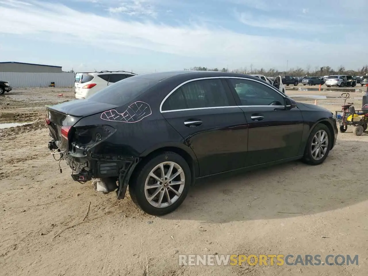 3 fotografías del automóvil dañado WDD3G4EB2KW024607 MERCEDES-BENZ A-CLASS 2019