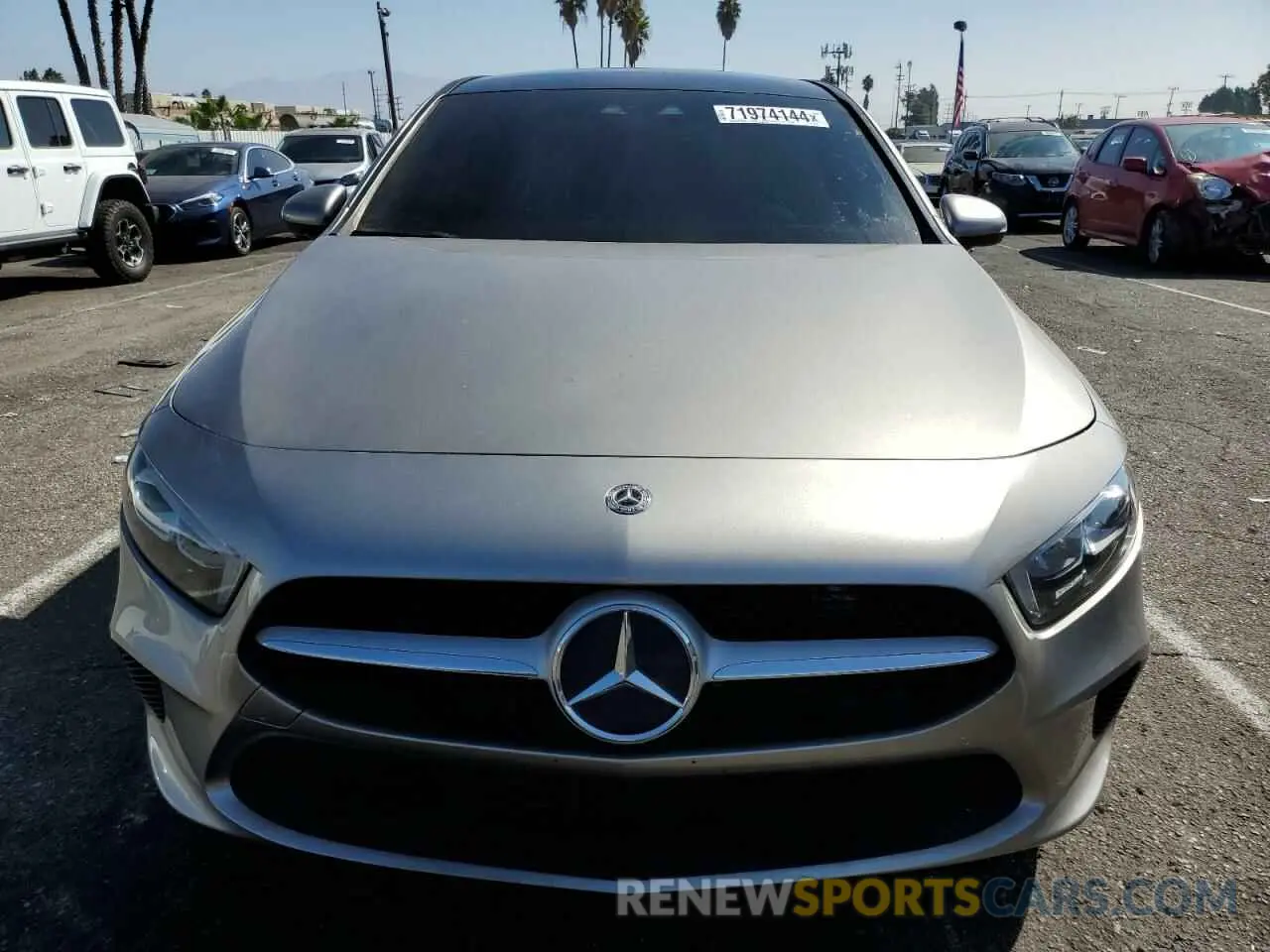 5 fotografías del automóvil dañado WDD3G4EB3KW001434 MERCEDES-BENZ A-CLASS 2019