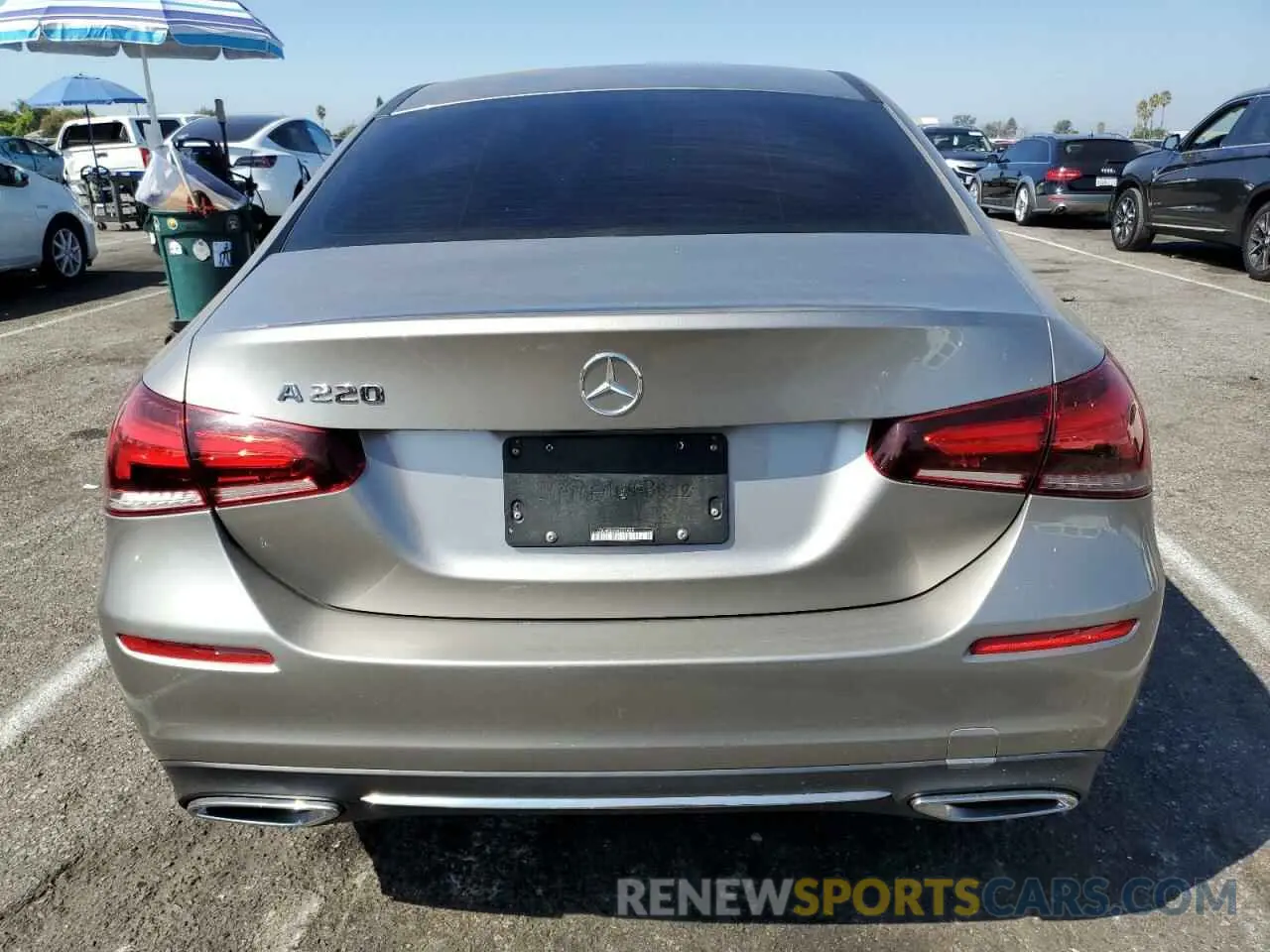 6 fotografías del automóvil dañado WDD3G4EB3KW001434 MERCEDES-BENZ A-CLASS 2019