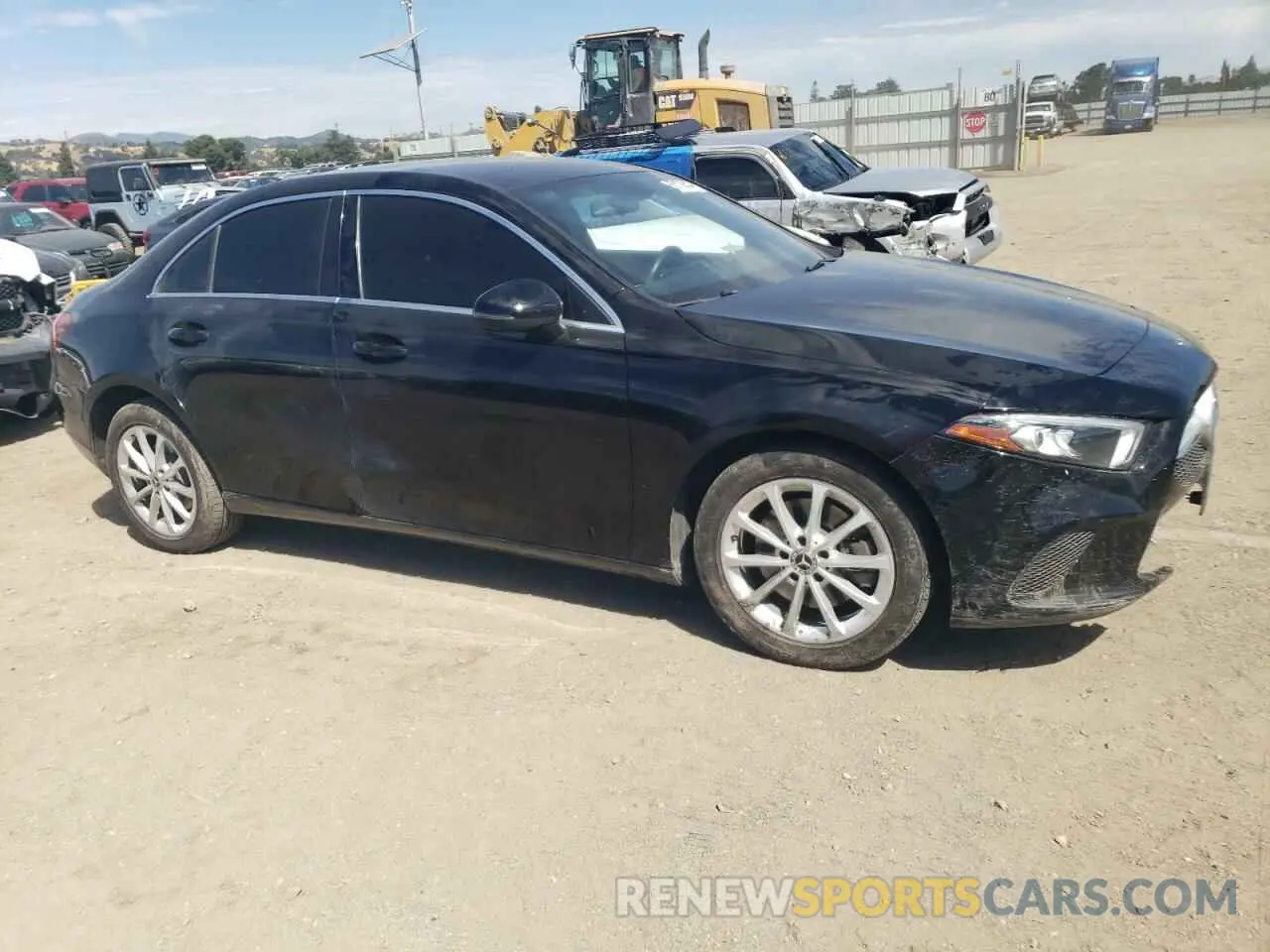 4 fotografías del automóvil dañado WDD3G4EB3KW018699 MERCEDES-BENZ A-CLASS 2019
