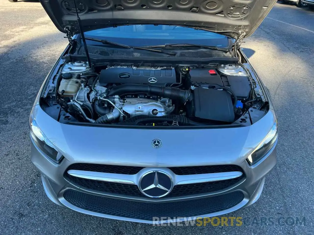 8 fotografías del automóvil dañado WDD3G4EB4KW027086 MERCEDES-BENZ A-CLASS 2019