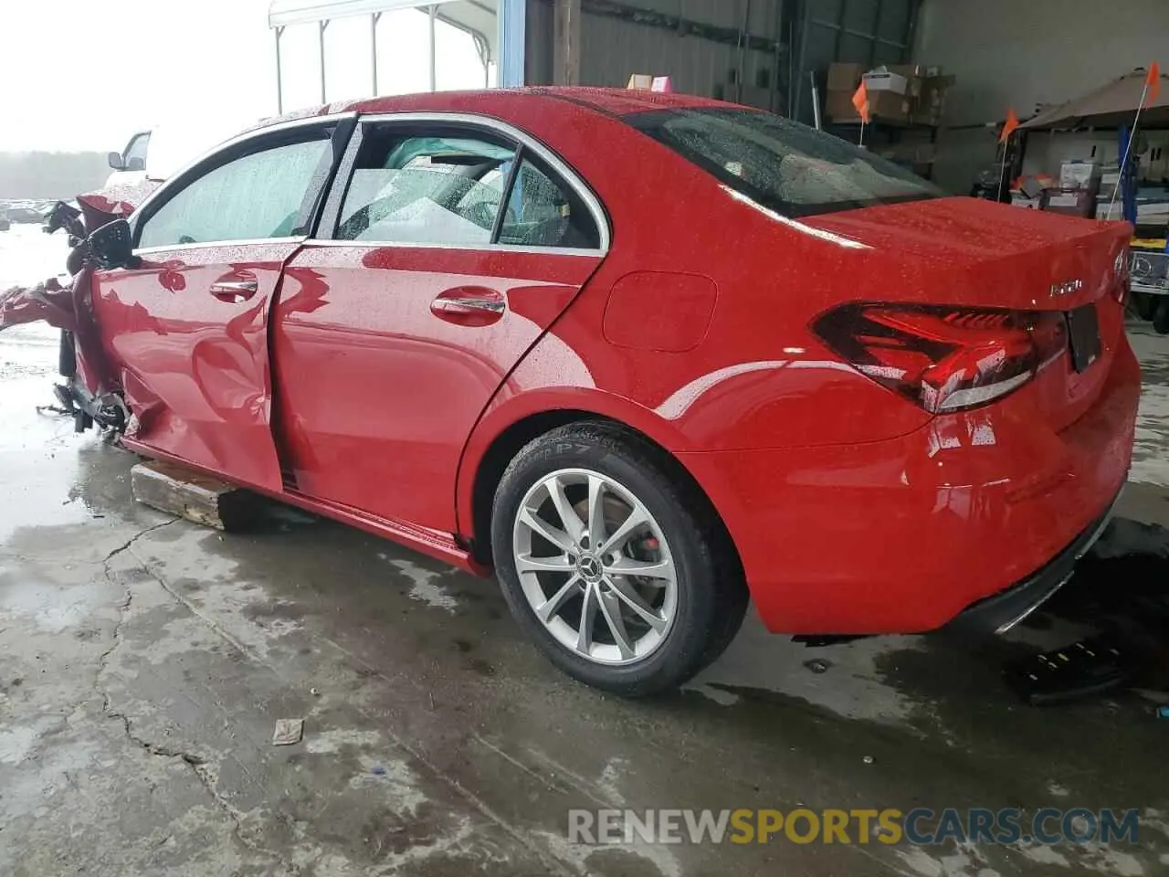2 fotografías del automóvil dañado WDD3G4EB4KW027105 MERCEDES-BENZ A-CLASS 2019