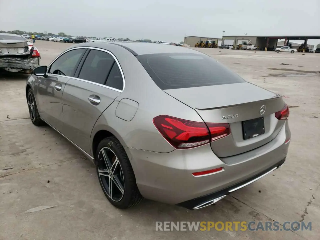 3 fotografías del automóvil dañado WDD3G4EB5KW017974 MERCEDES-BENZ A-CLASS 2019