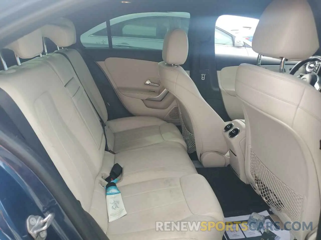 10 fotografías del automóvil dañado WDD3G4EB7KW028295 MERCEDES-BENZ A-CLASS 2019