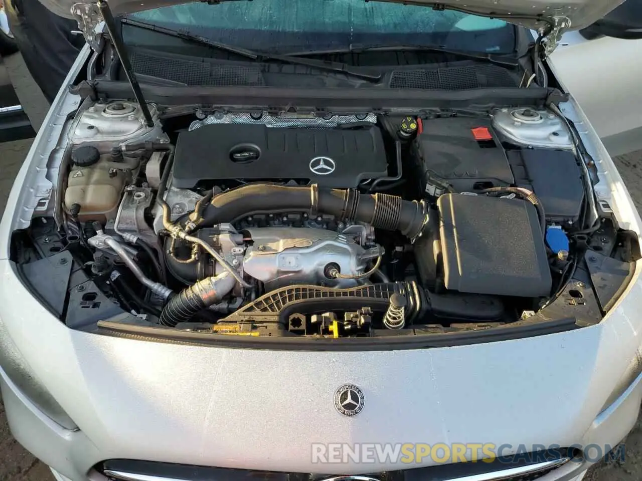 11 fotografías del automóvil dañado WDD3G4EB9KW009182 MERCEDES-BENZ A-CLASS 2019