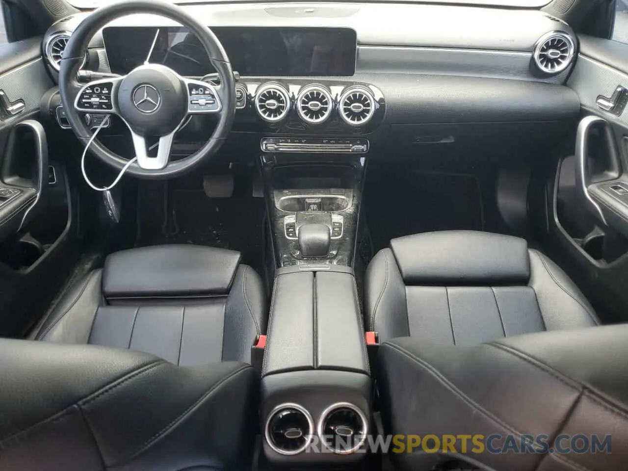 8 fotografías del automóvil dañado WDD3G4EB9KW025267 MERCEDES-BENZ A-CLASS 2019