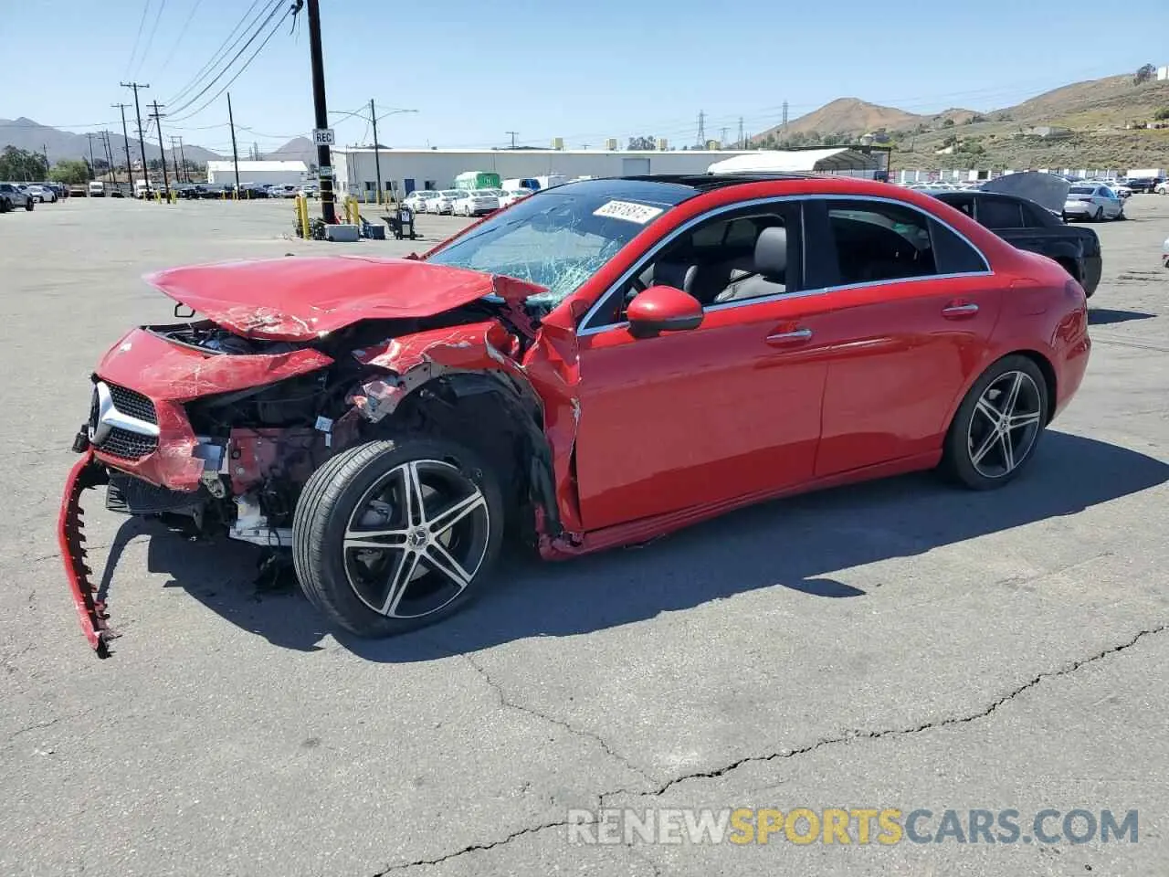 1 fotografías del automóvil dañado WDD3G4EBXKW024659 MERCEDES-BENZ A-CLASS 2019