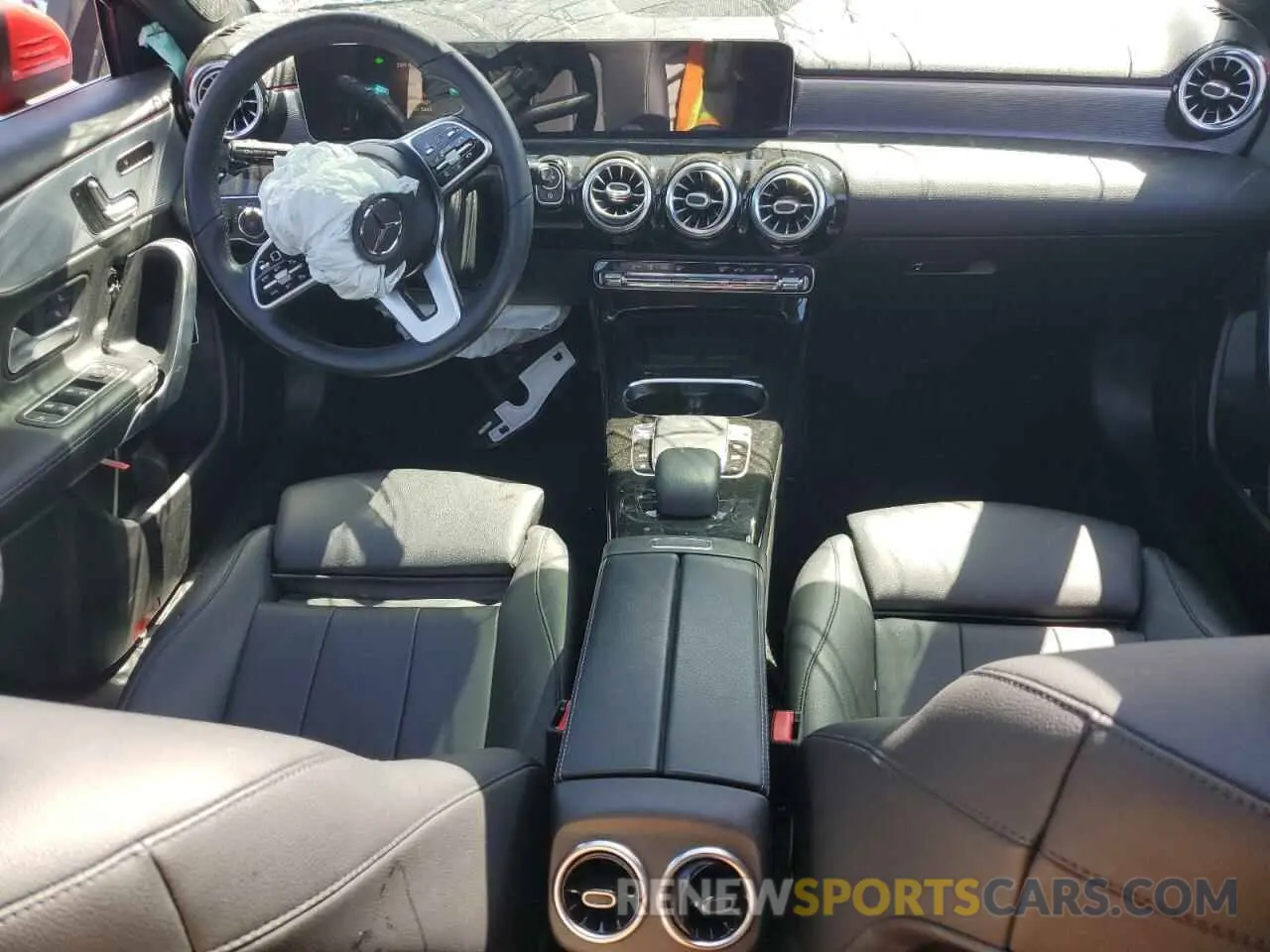 8 fotografías del automóvil dañado WDD3G4EBXKW024659 MERCEDES-BENZ A-CLASS 2019