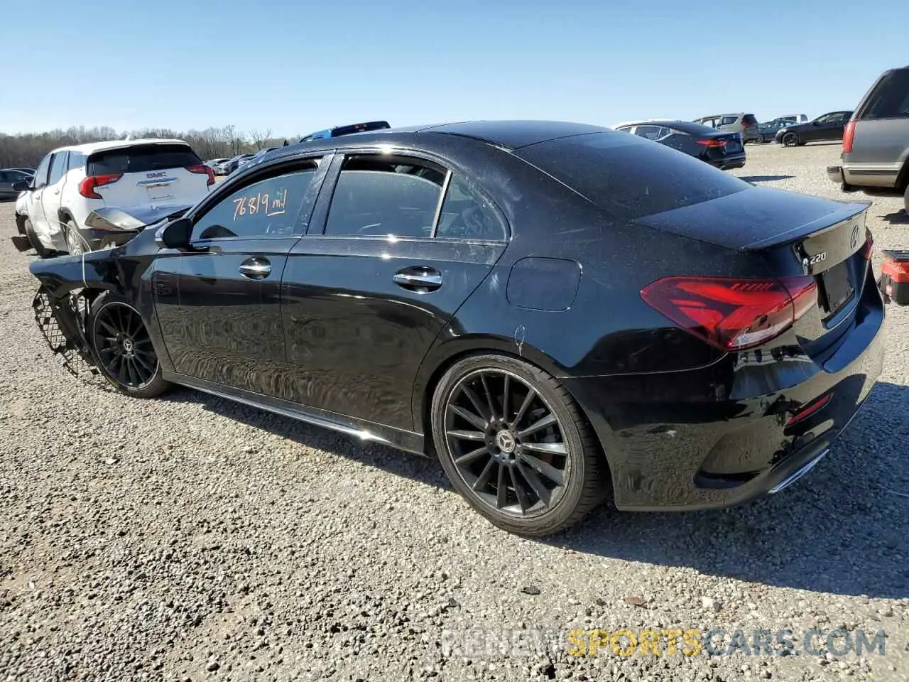 2 fotografías del automóvil dañado WDD3G4EBXKW028565 MERCEDES-BENZ A-CLASS 2019