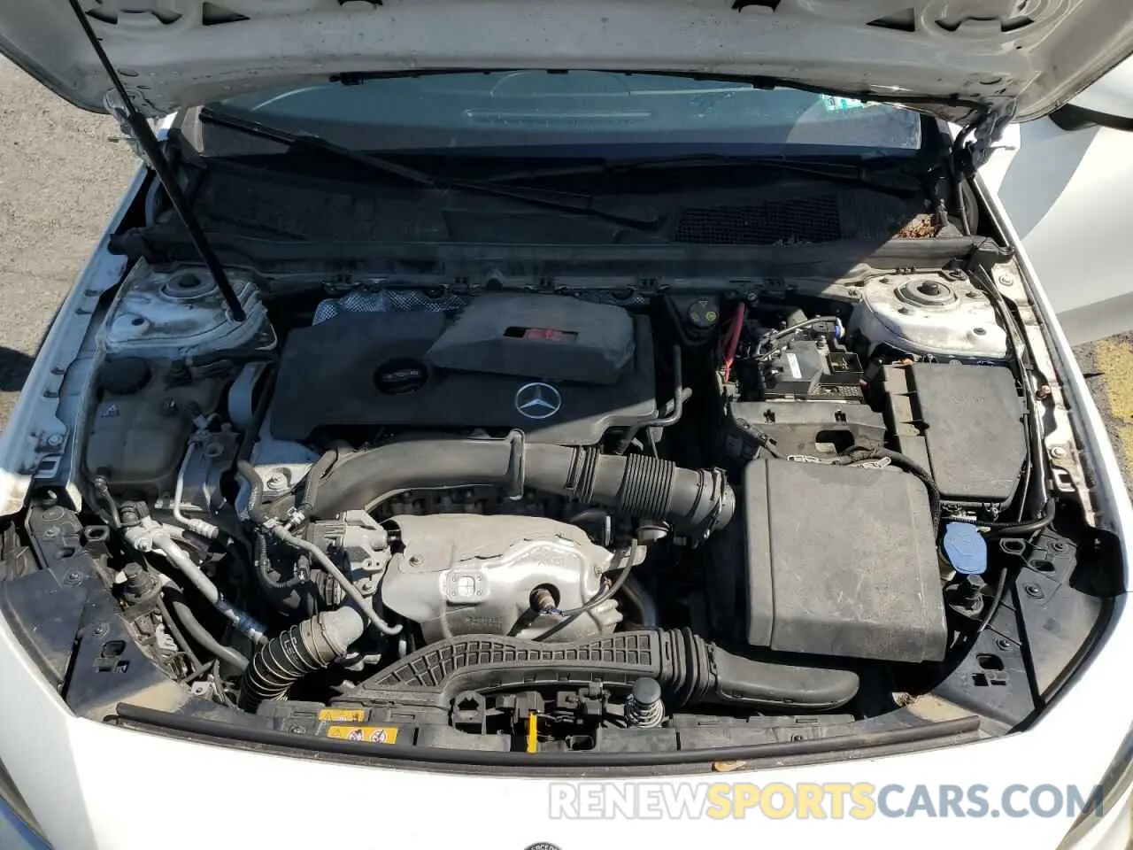 11 fotografías del automóvil dañado WDD3G4FB4KW019827 MERCEDES-BENZ A-CLASS 2019