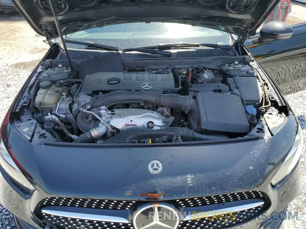 11 fotografías del automóvil dañado WDD3G4FB4KW021738 MERCEDES-BENZ A-CLASS 2019