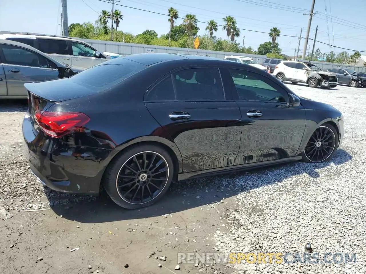 3 fotografías del automóvil dañado WDD3G4FB4KW021738 MERCEDES-BENZ A-CLASS 2019