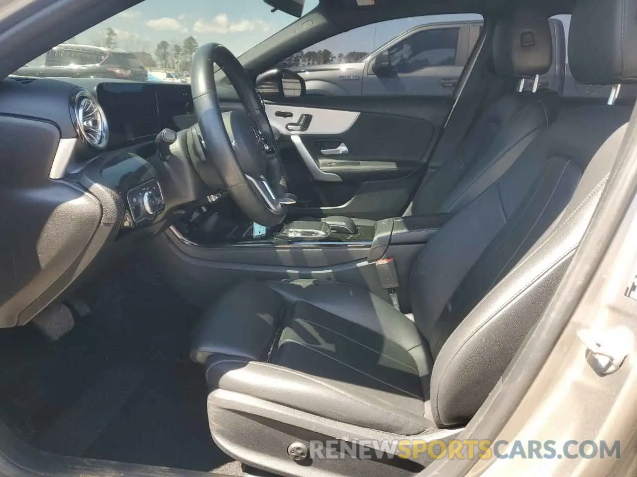 7 fotografías del automóvil dañado WDD3G4FB5KW035535 MERCEDES-BENZ A-CLASS 2019