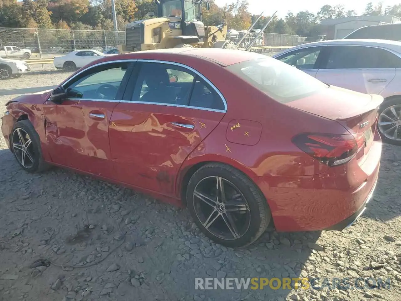2 fotografías del automóvil dañado WDD3G4FB6KW013172 MERCEDES-BENZ A-CLASS 2019