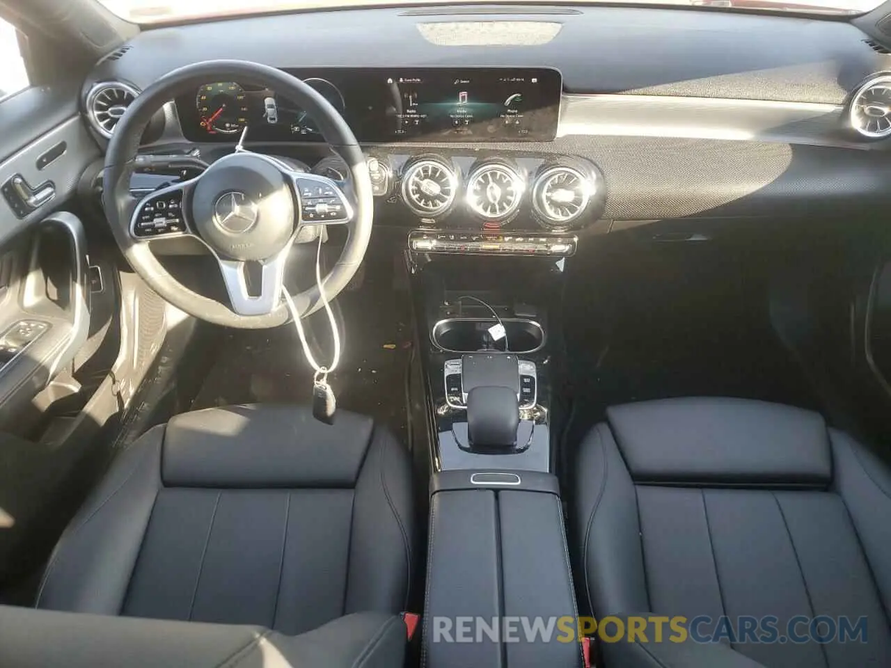8 fotografías del automóvil dañado WDD3G4FB6KW013172 MERCEDES-BENZ A-CLASS 2019