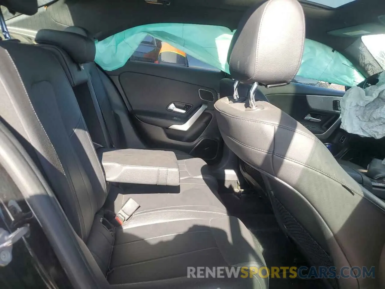 10 fotografías del automóvil dañado WDD3G4FB6KW020297 MERCEDES-BENZ A-CLASS 2019