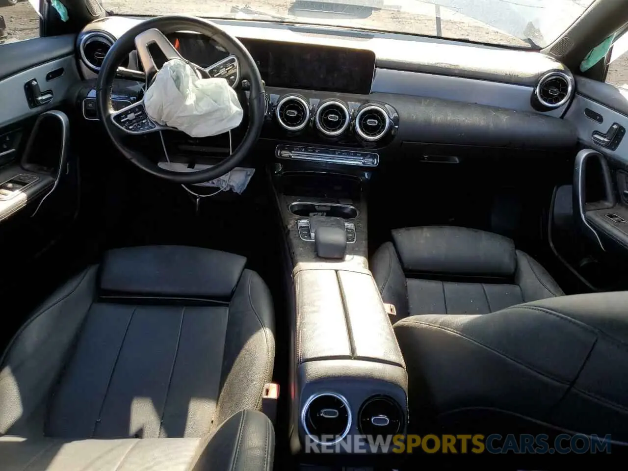 8 fotografías del automóvil dañado WDD3G4FB6KW026911 MERCEDES-BENZ A-CLASS 2019