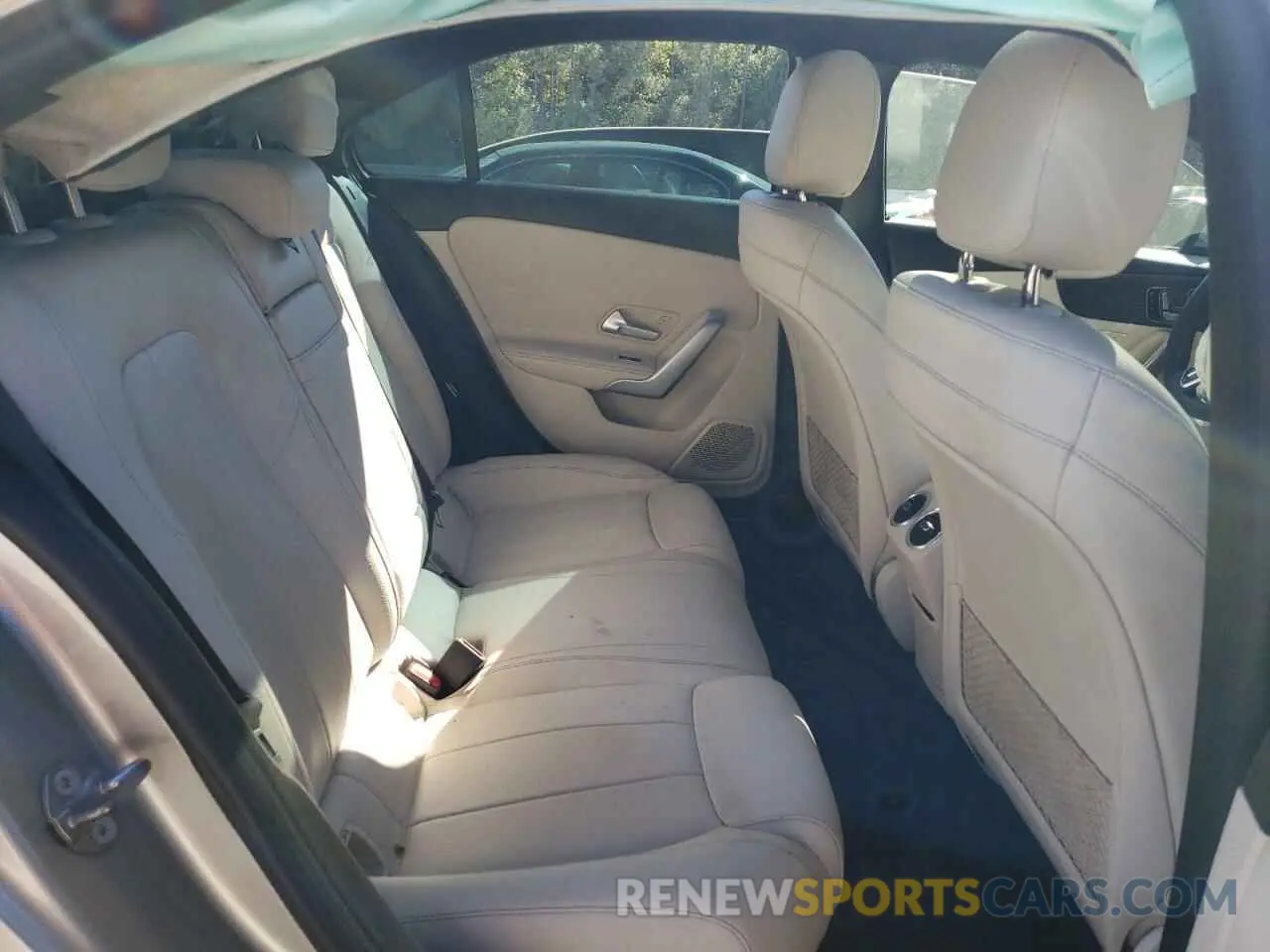 10 fotografías del automóvil dañado WDD3G4FB9KW002022 MERCEDES-BENZ A-CLASS 2019
