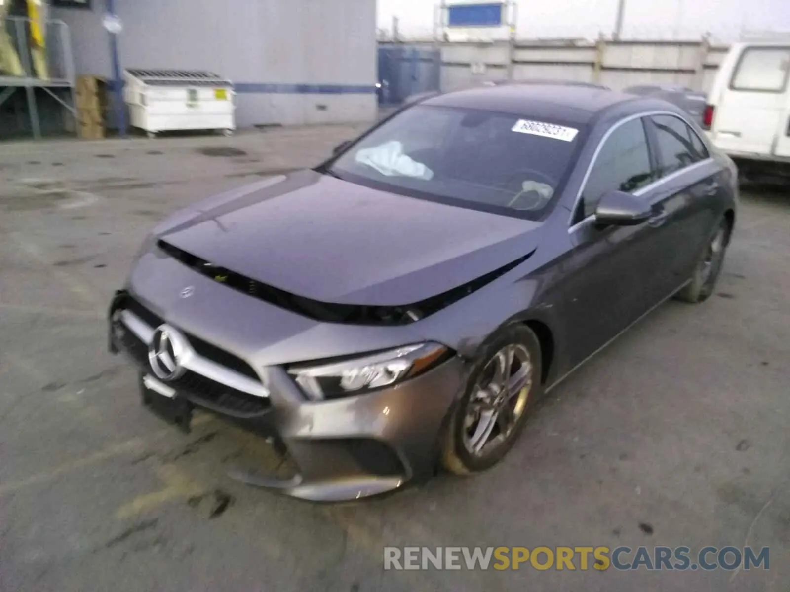 2 fotografías del automóvil dañado W1K3G4EB3LJ207996 MERCEDES-BENZ A-CLASS 2020