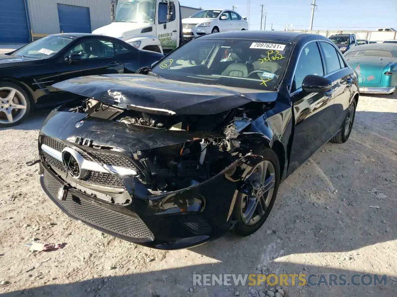 2 fotografías del automóvil dañado W1K3G4EB3LJ214852 MERCEDES-BENZ A-CLASS 2020