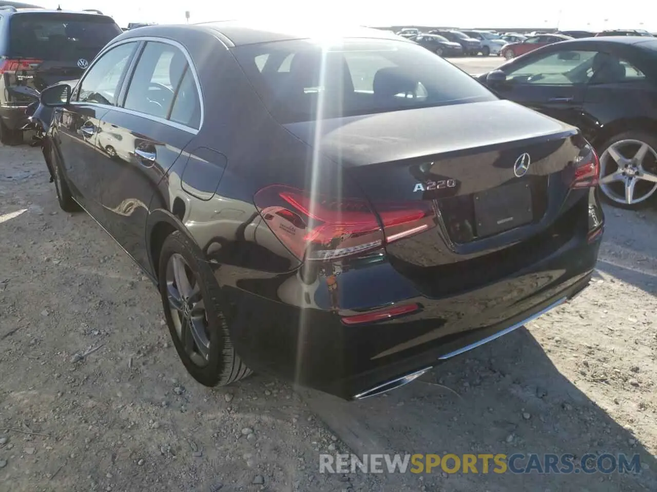 3 fotografías del automóvil dañado W1K3G4EB3LJ214852 MERCEDES-BENZ A-CLASS 2020