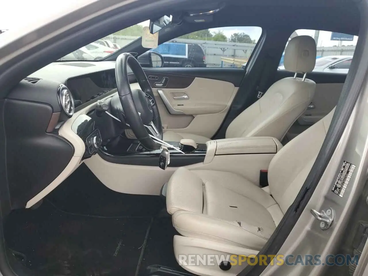 7 fotografías del automóvil dañado W1K3G4EB3LW047606 MERCEDES-BENZ A-CLASS 2020