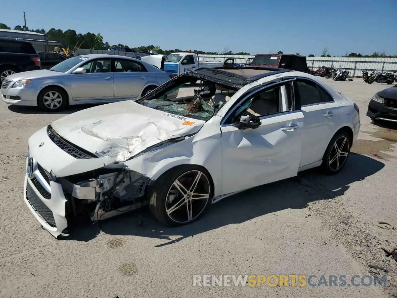 1 fotografías del automóvil dañado W1K3G4EB5LJ224217 MERCEDES-BENZ A-CLASS 2020